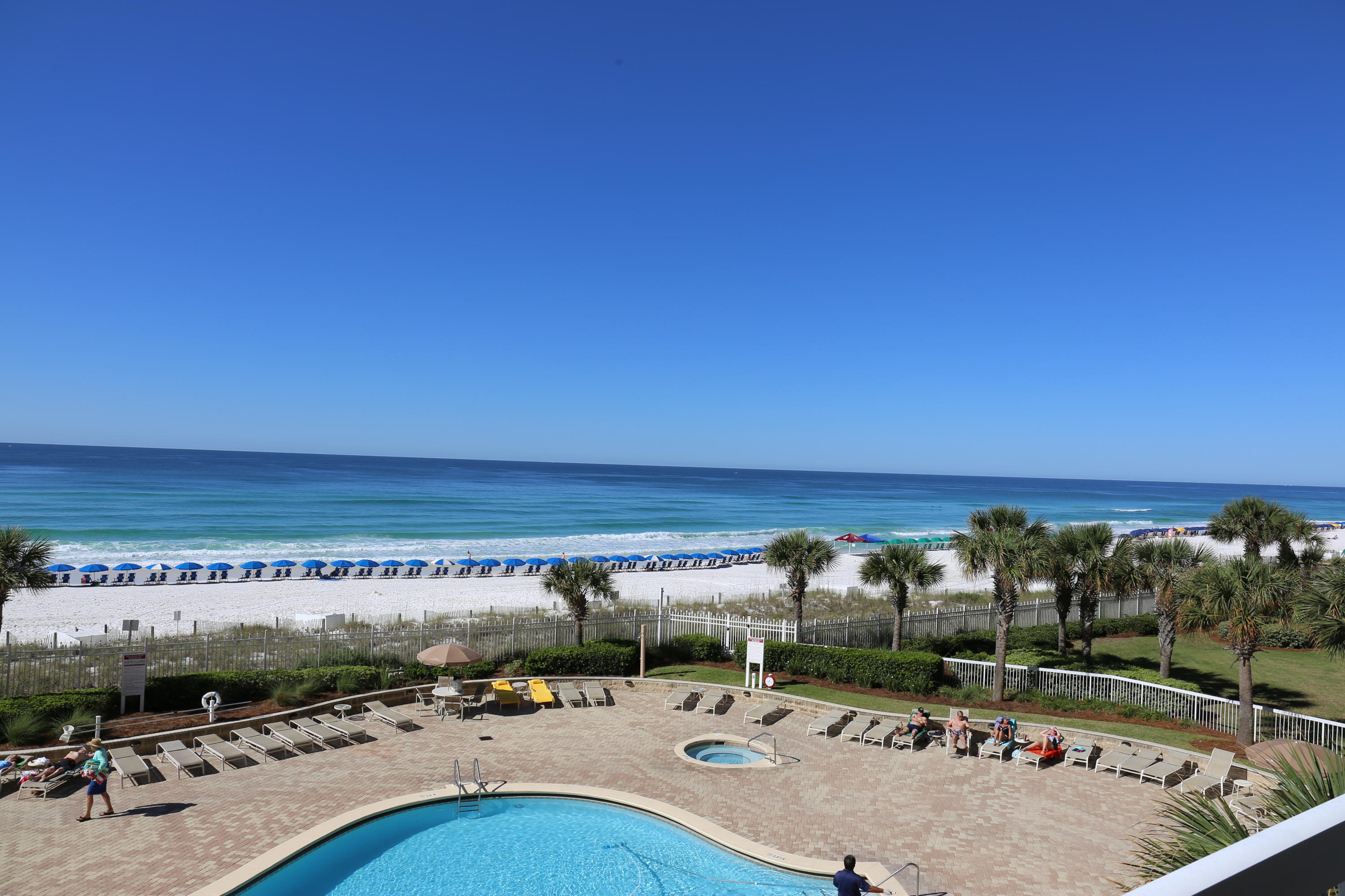 SILVER BEACH TOWERS - Residential