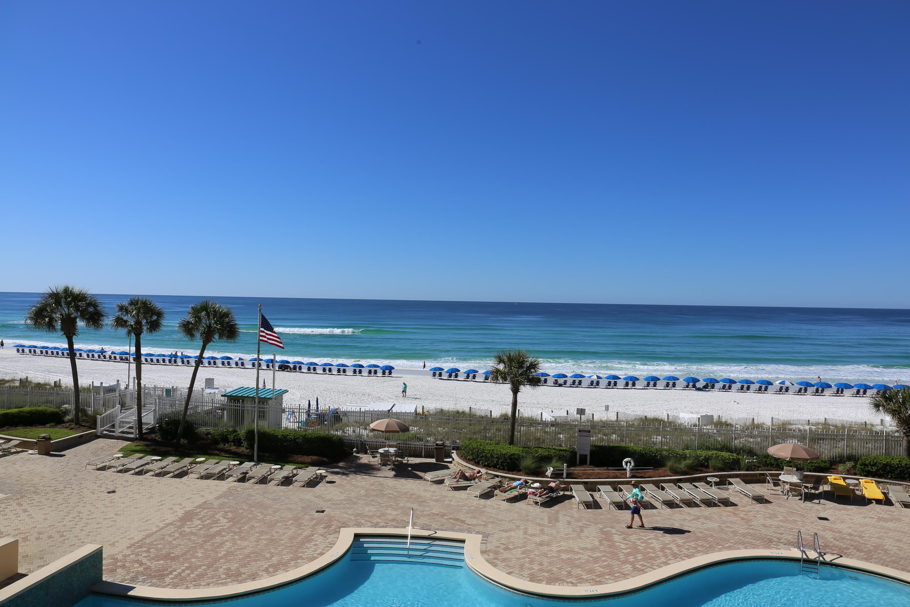 SILVER BEACH TOWERS - Residential