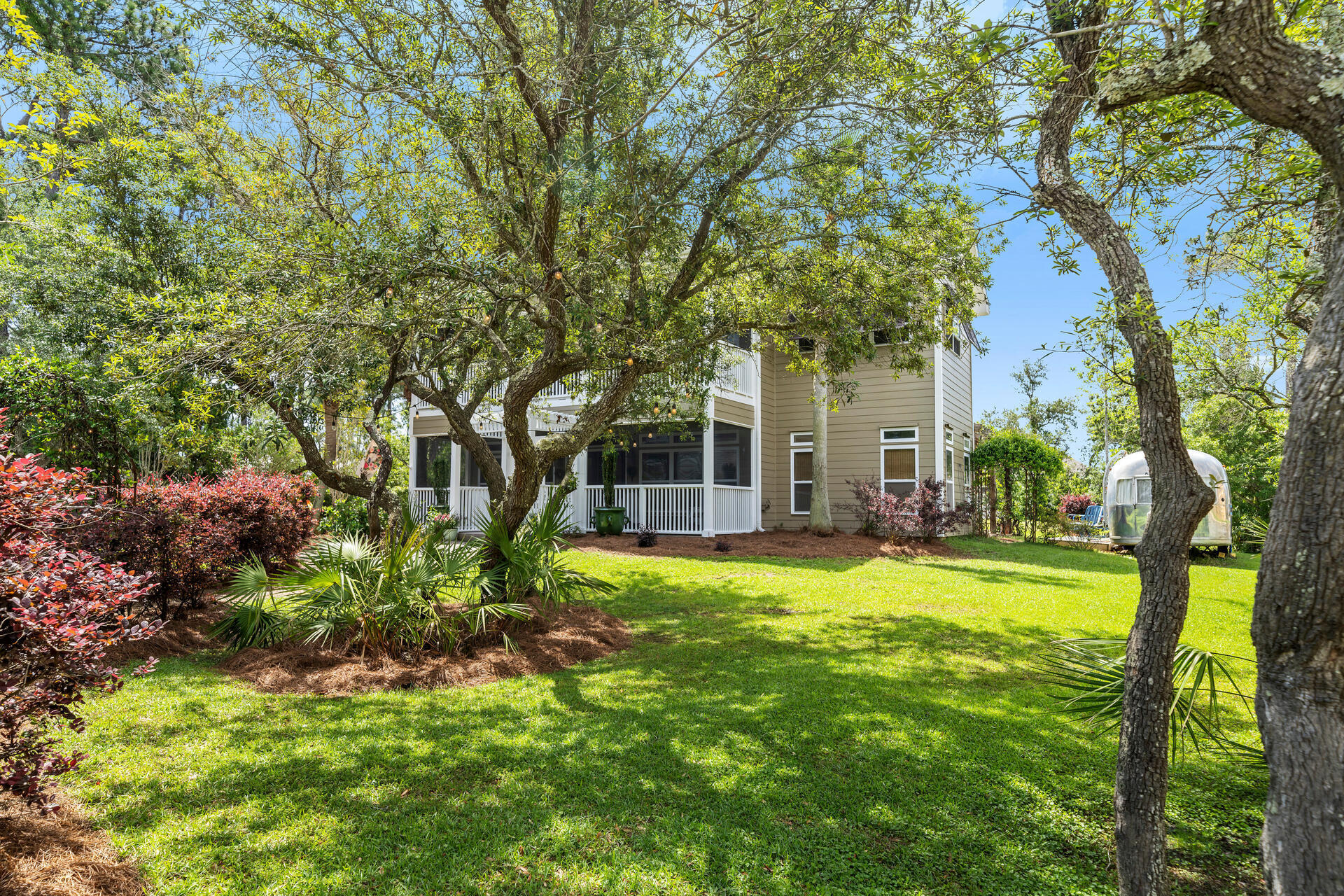 CREEKWATER BAY ESTATES UNREC - Residential