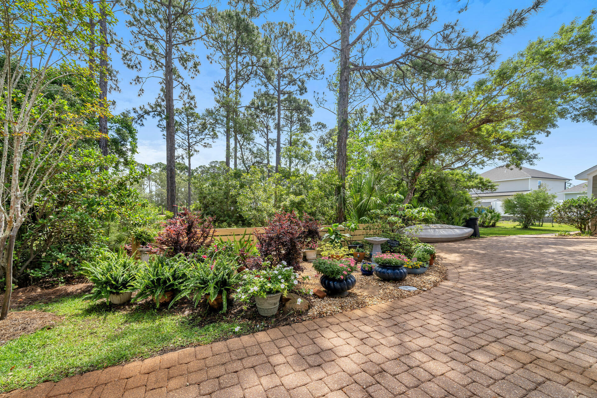 CREEKWATER BAY ESTATES UNREC - Residential