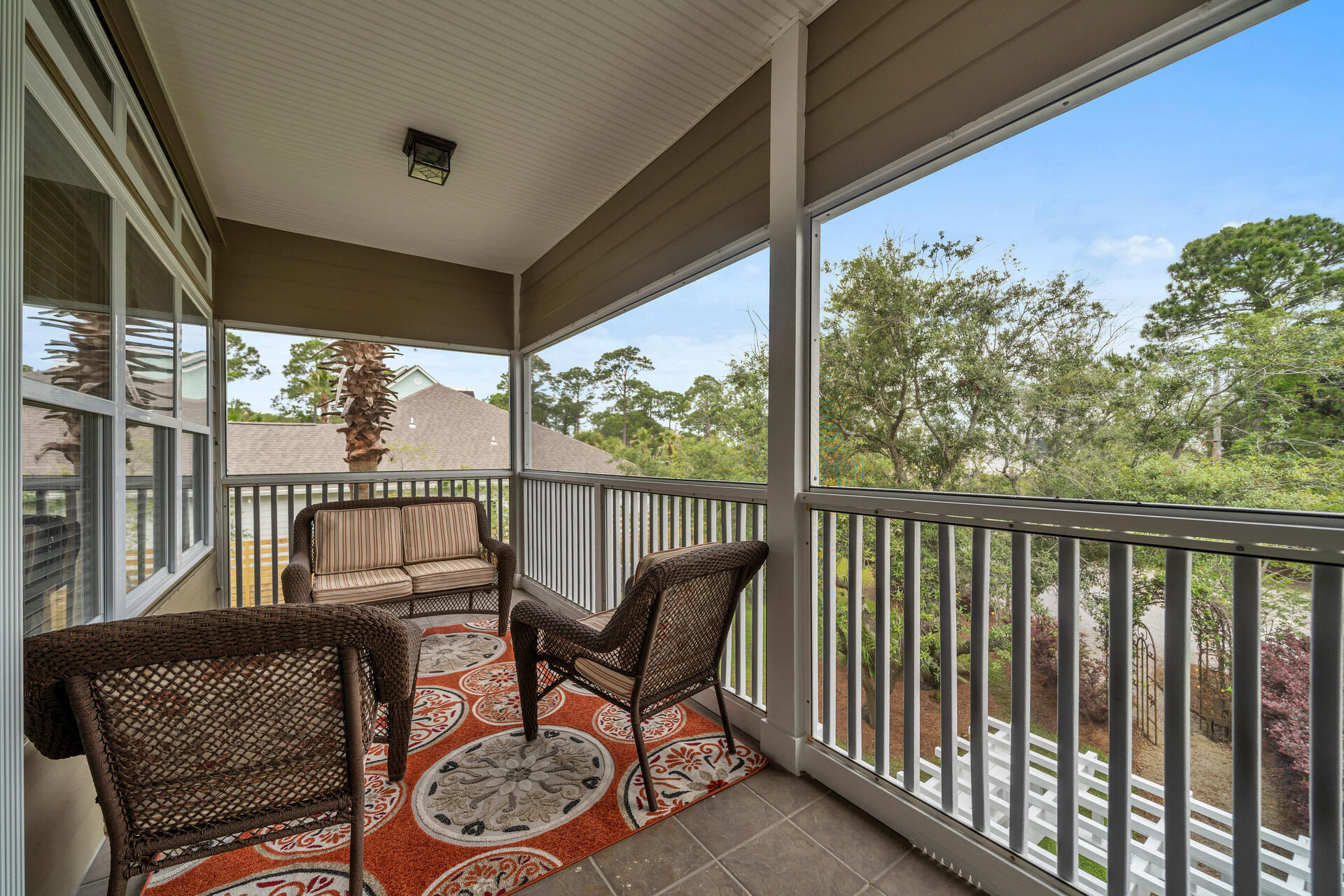 CREEKWATER BAY ESTATES UNREC - Residential