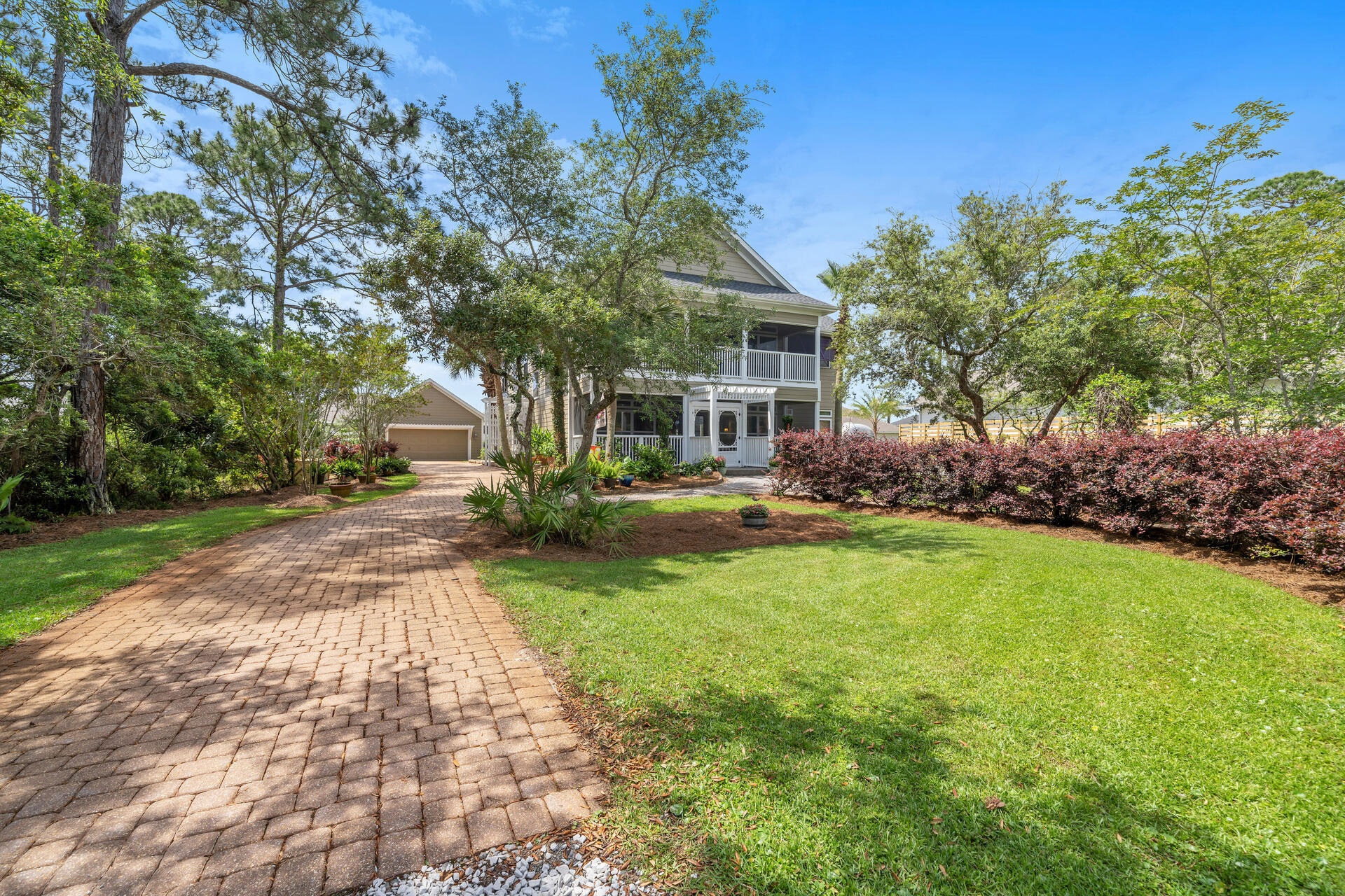 CREEKWATER BAY ESTATES UNREC - Residential