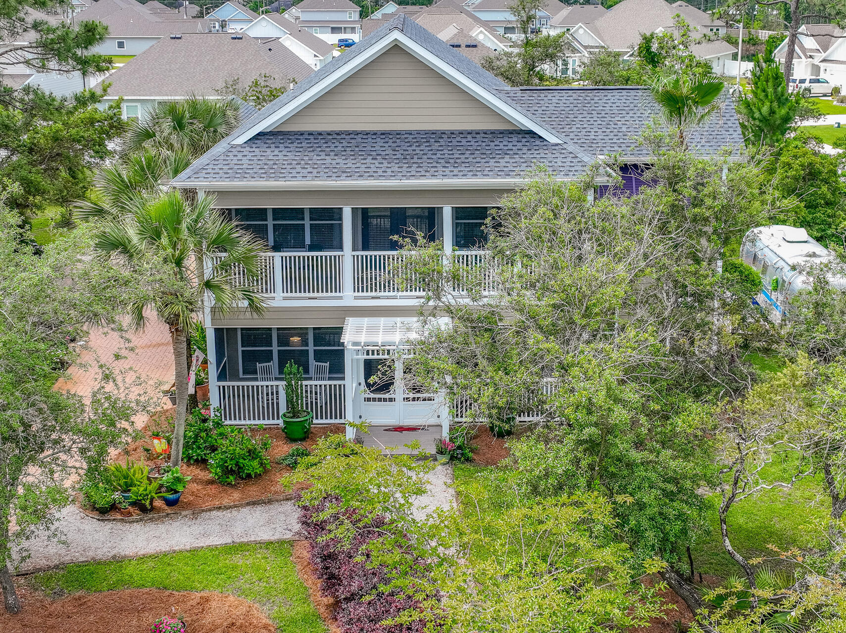 CREEKWATER BAY ESTATES UNREC - Residential
