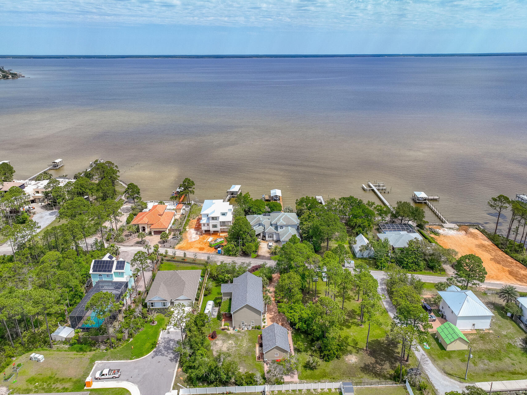 CREEKWATER BAY ESTATES UNREC - Residential