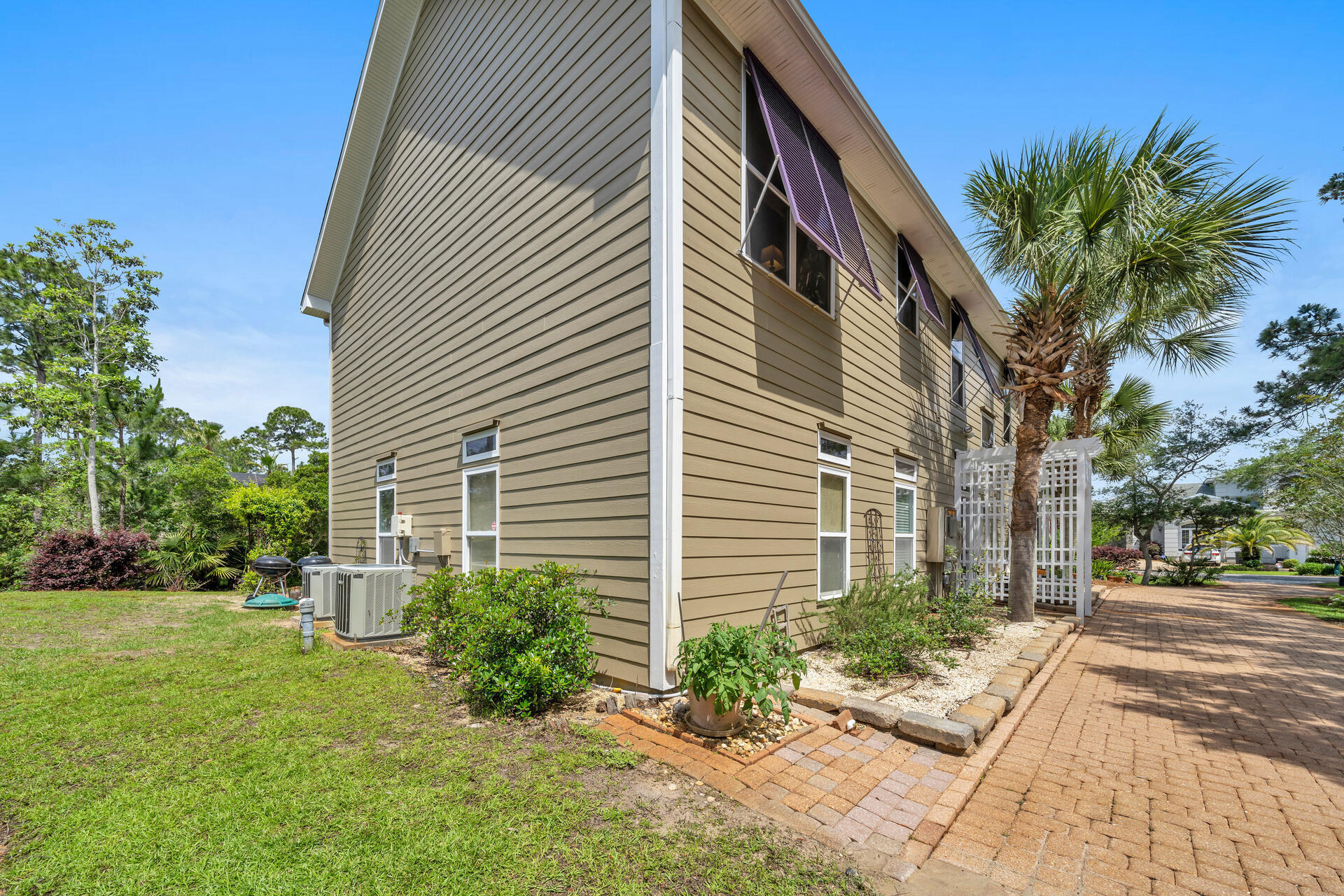 CREEKWATER BAY ESTATES UNREC - Residential