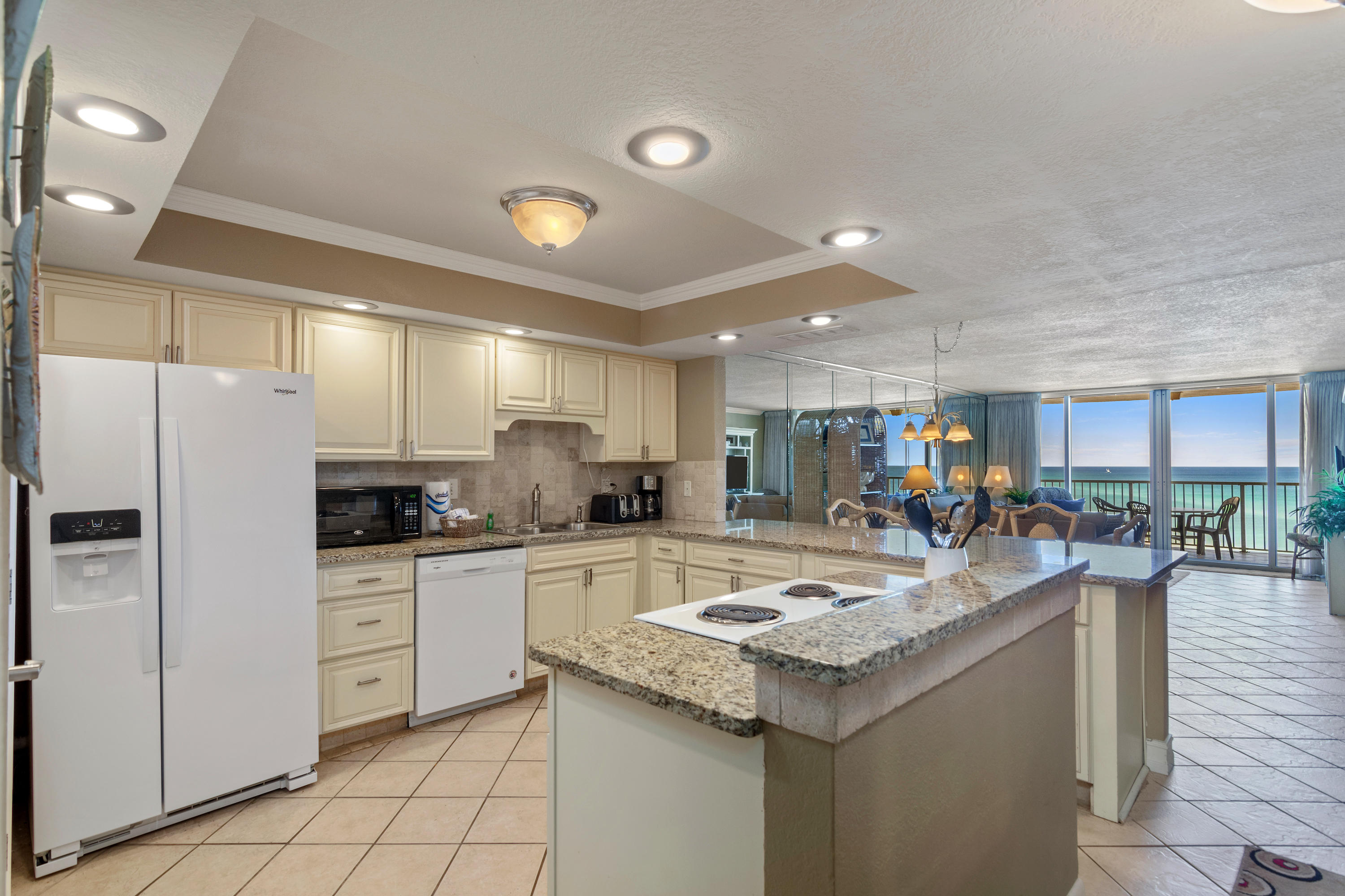 SHORELINE TOWERS 2 - Residential