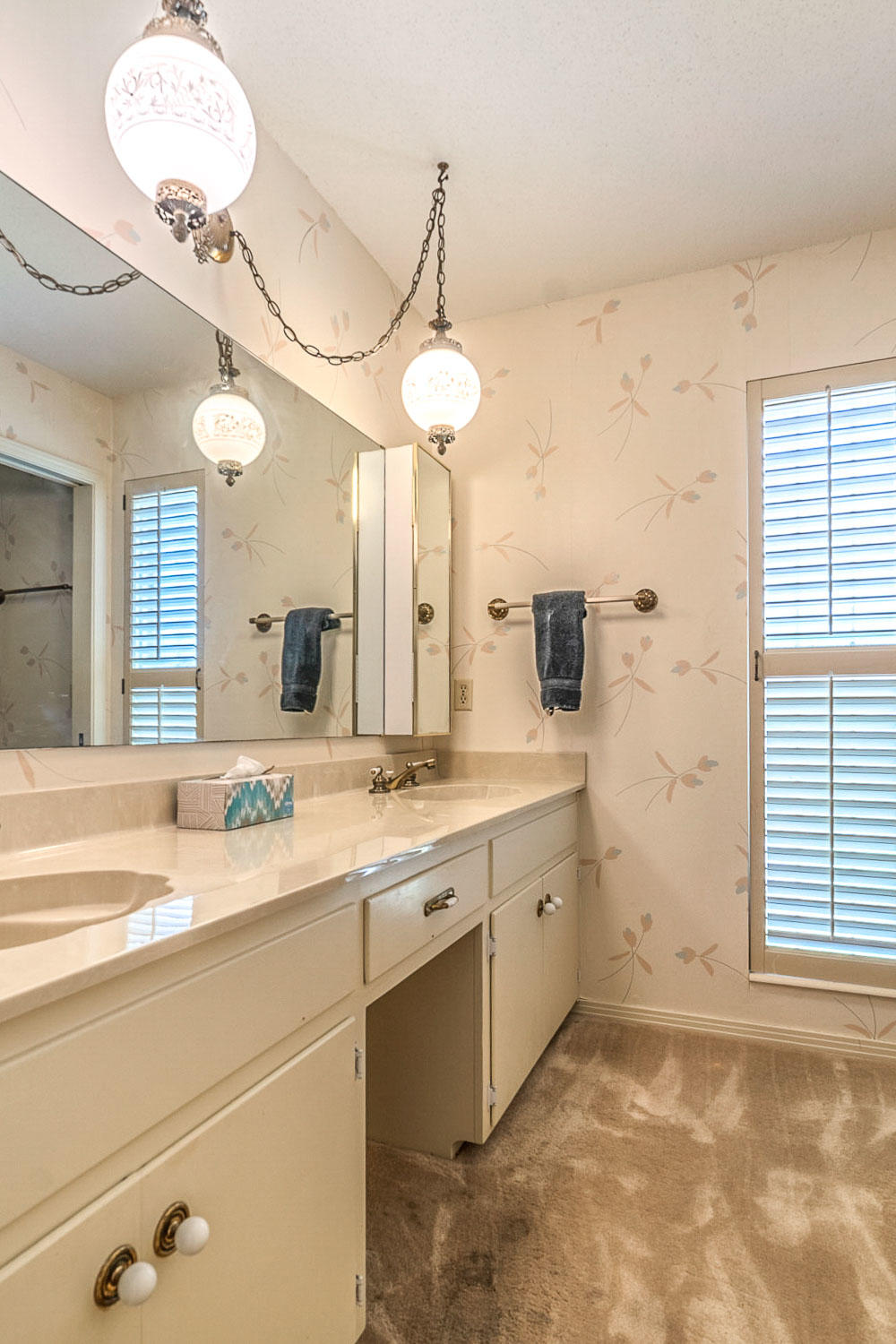 LAKE LORRAINE ESTATES - Residential