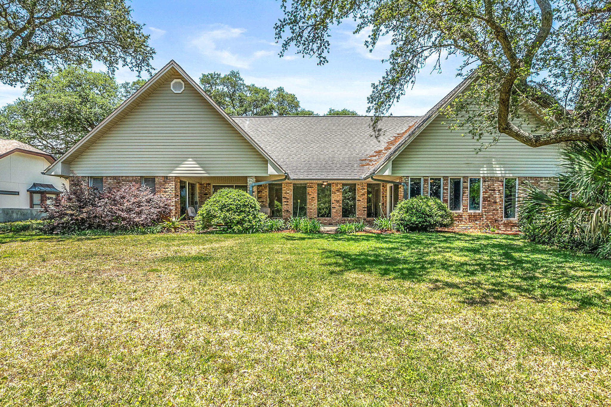 LAKE LORRAINE ESTATES - Residential
