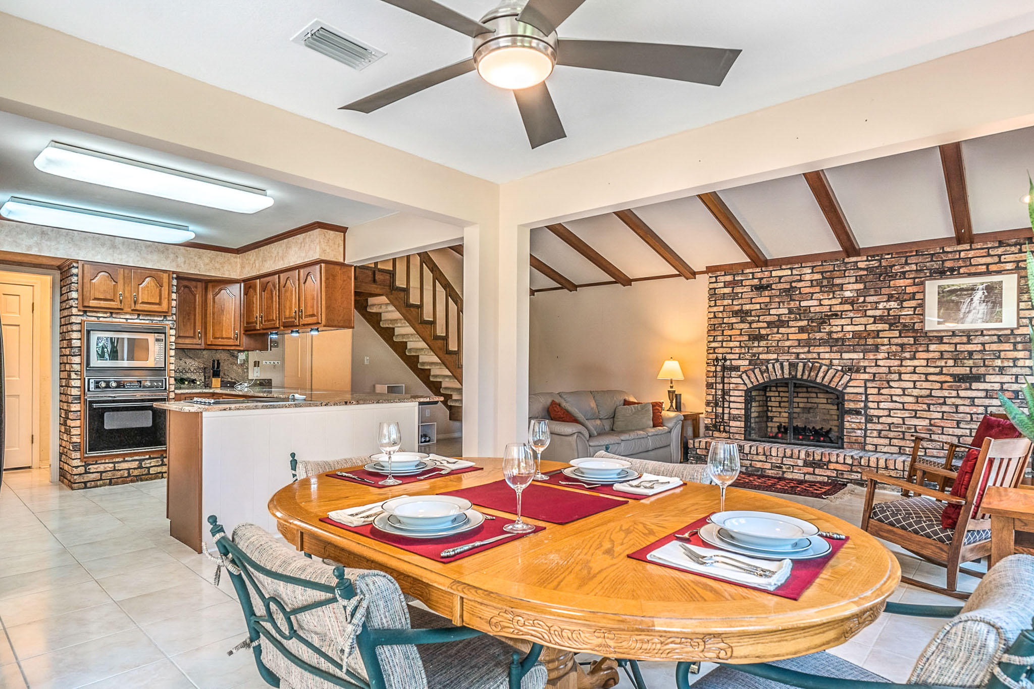 LAKE LORRAINE ESTATES - Residential