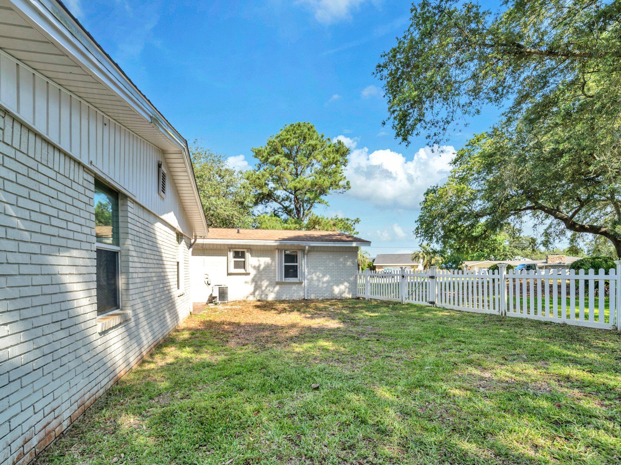 EASTWOOD 4TH ADDN - Residential