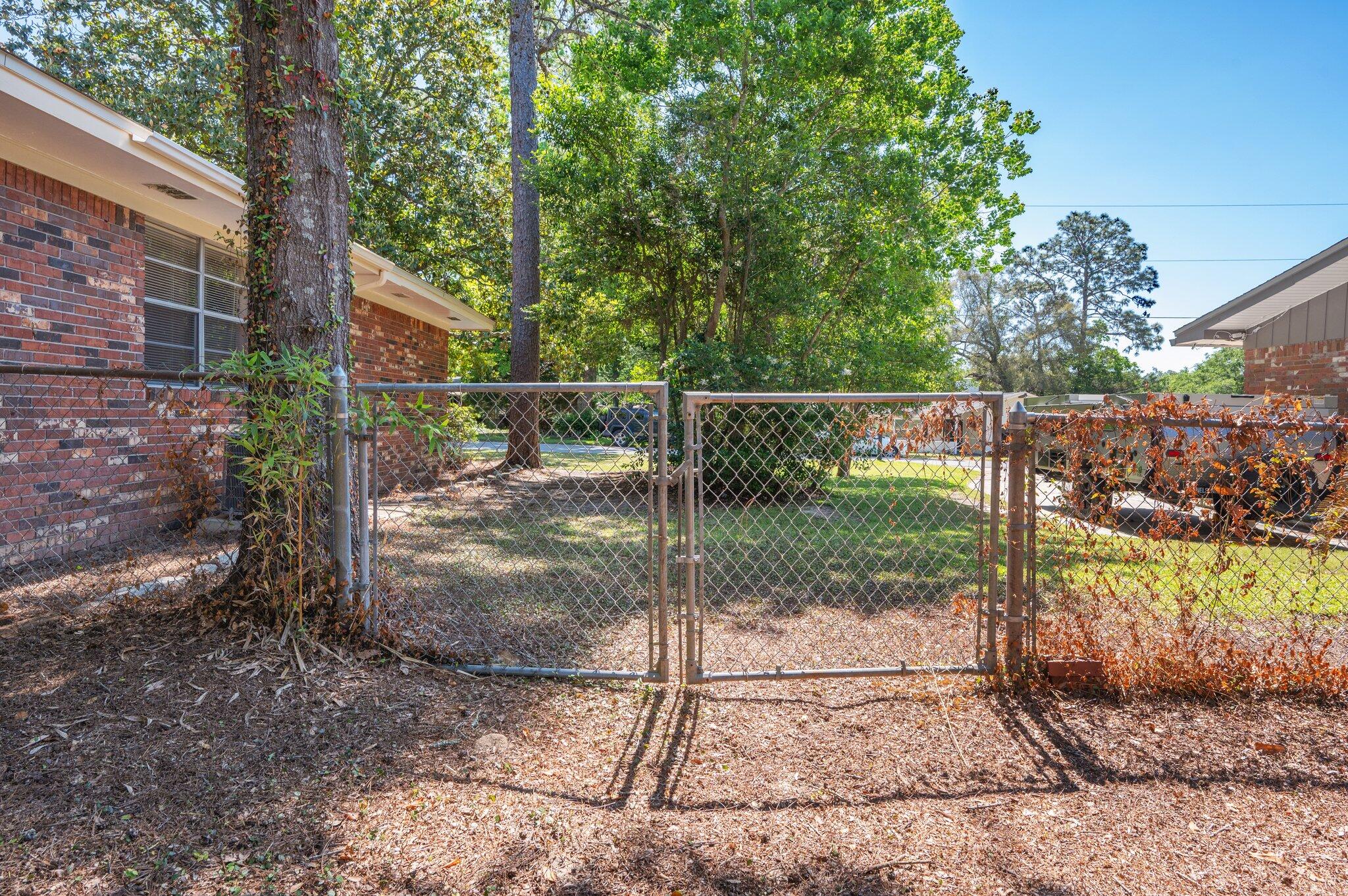 LONGWOOD S/D 3RD ADDN - Residential