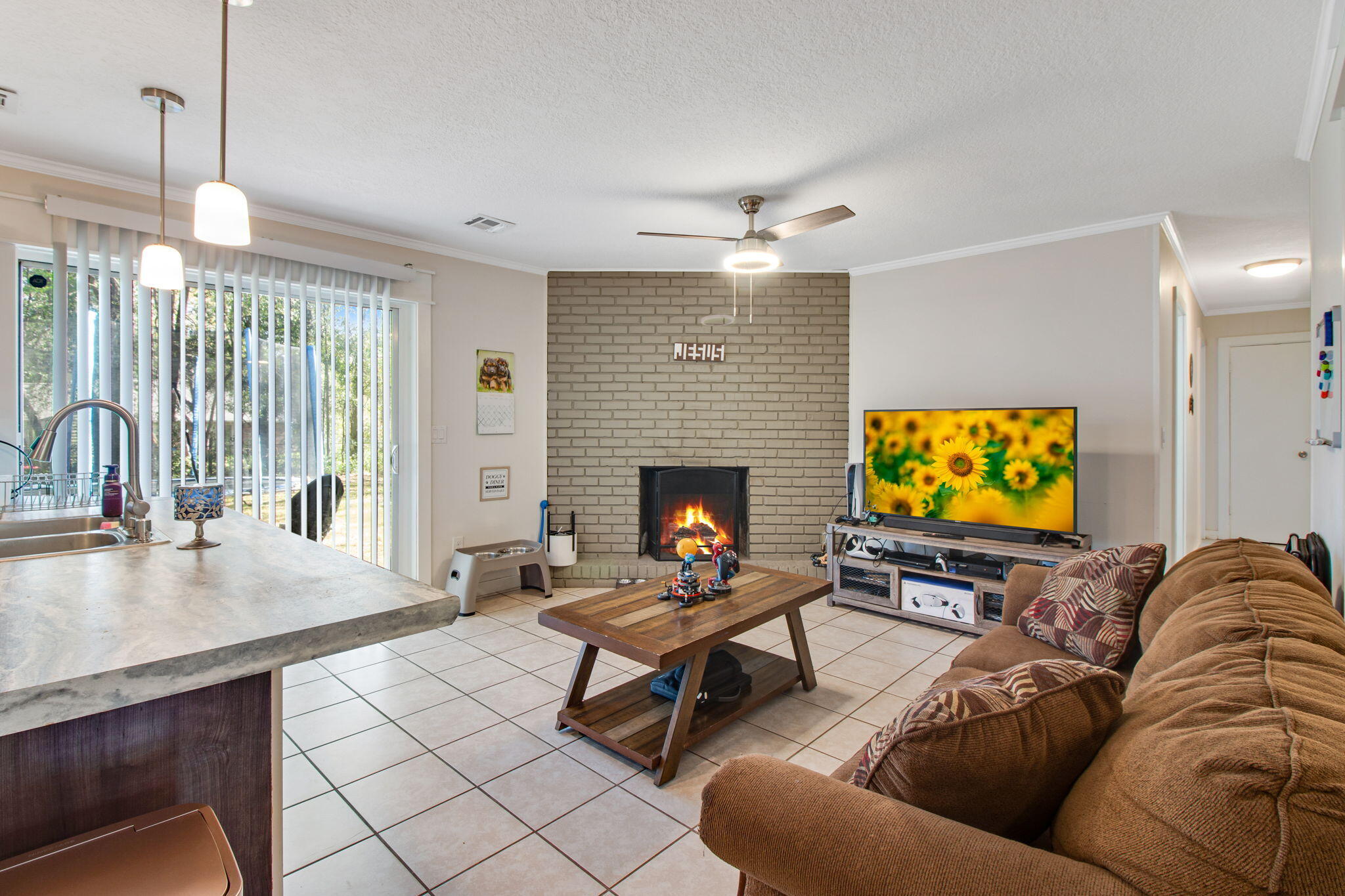 CRESTVIEW - Residential