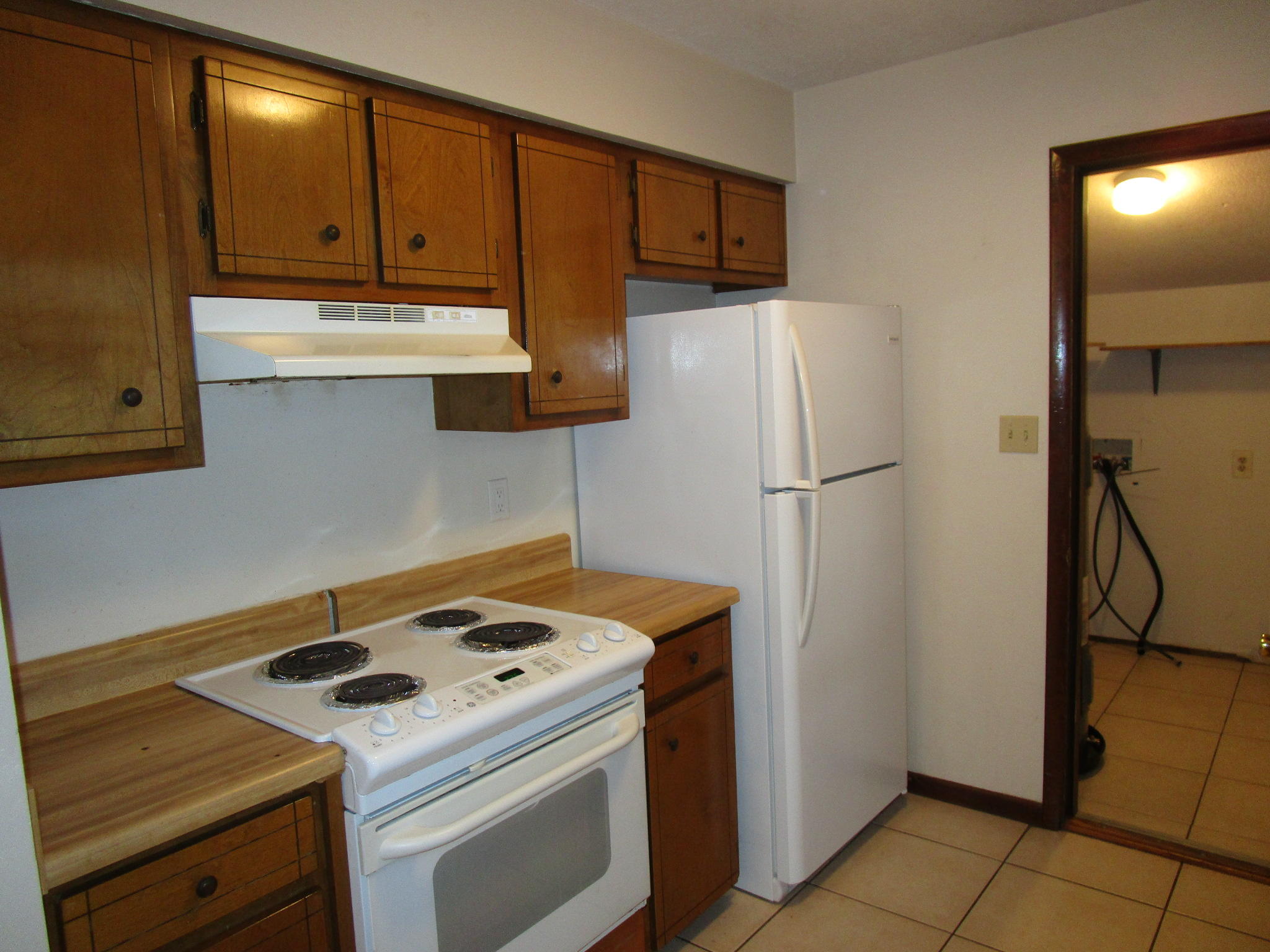 HELMS & ALLEN - Residential Lease