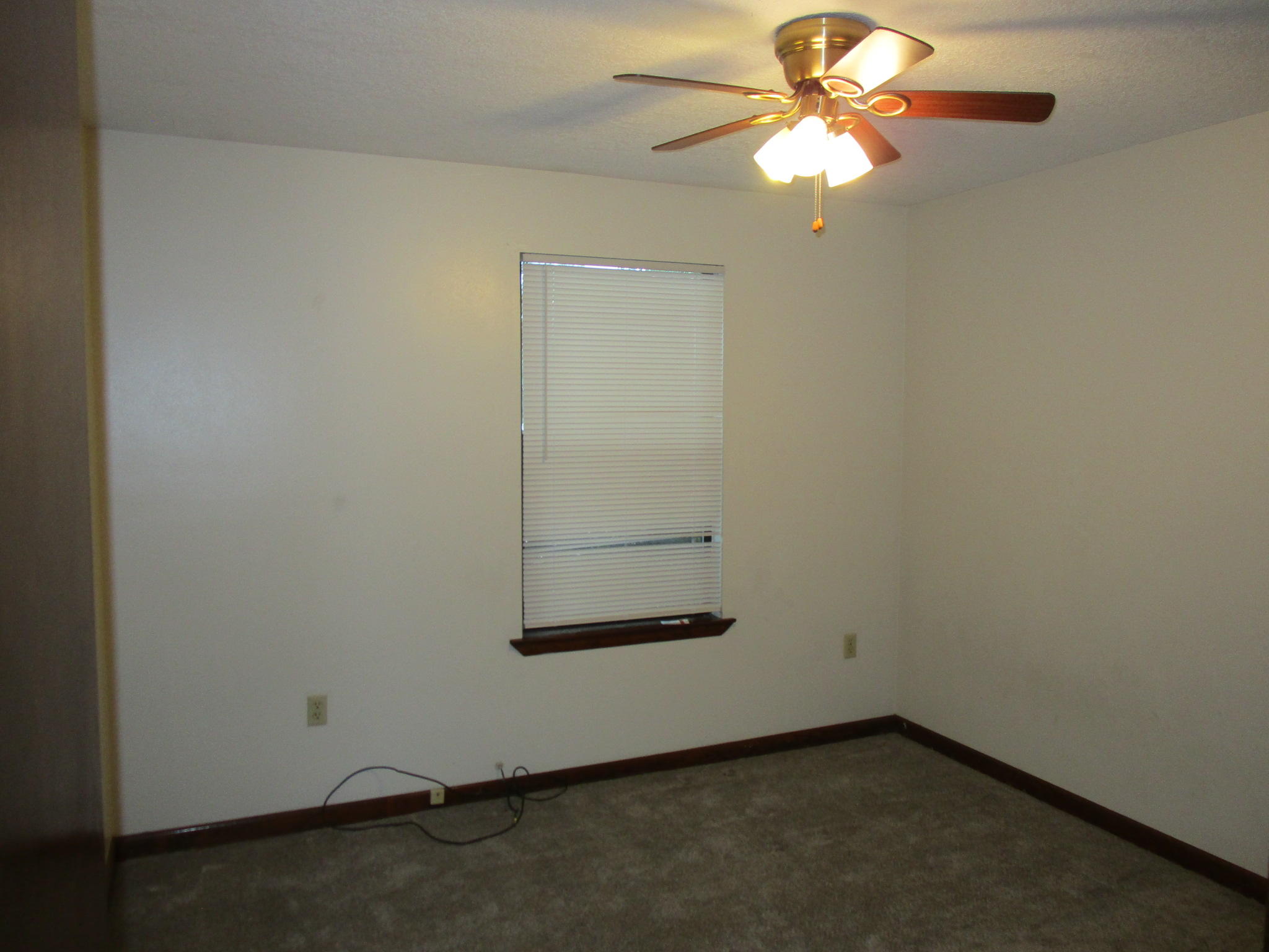 HELMS & ALLEN - Residential Lease