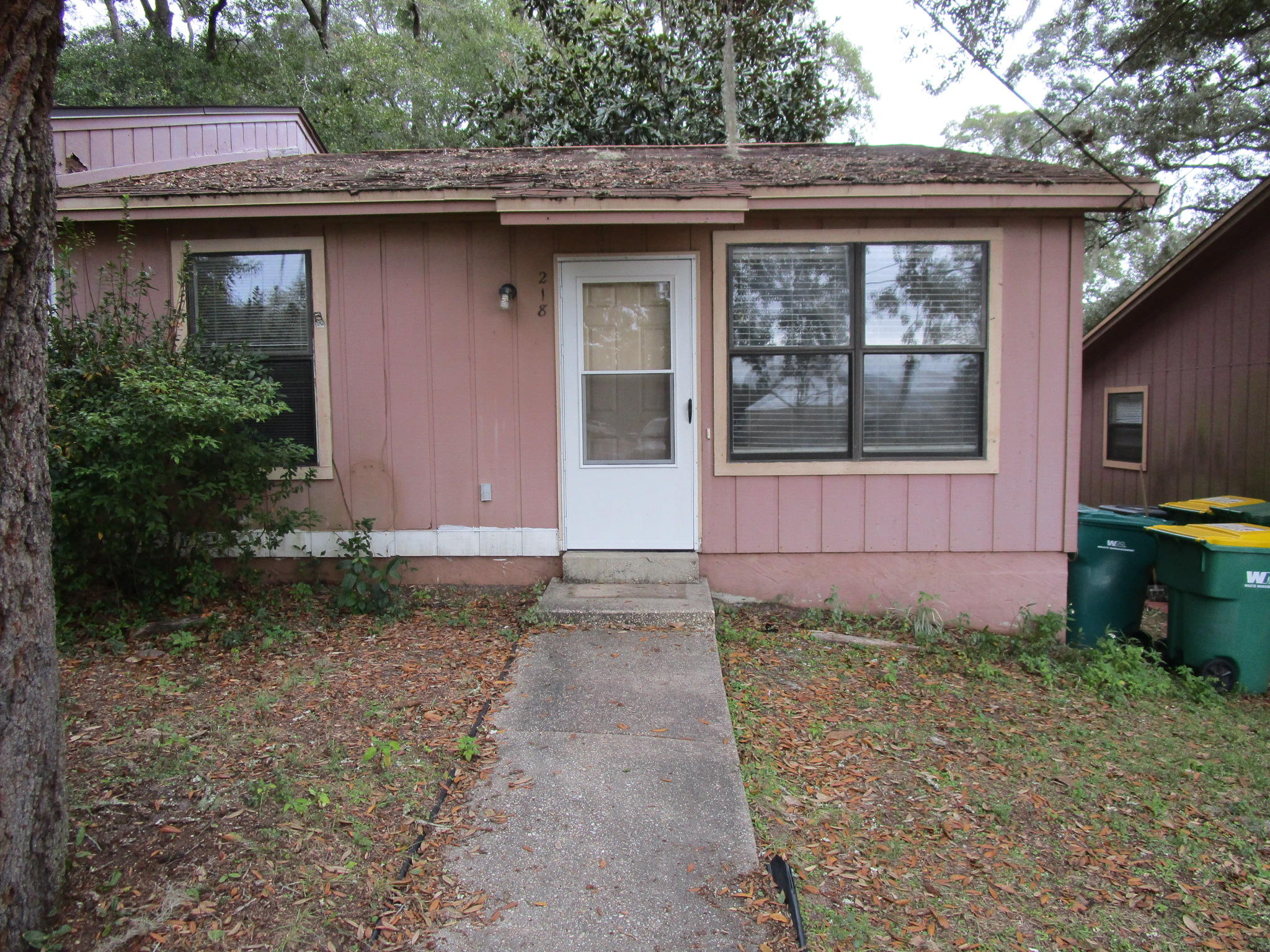 HELMS & ALLEN - Residential Lease