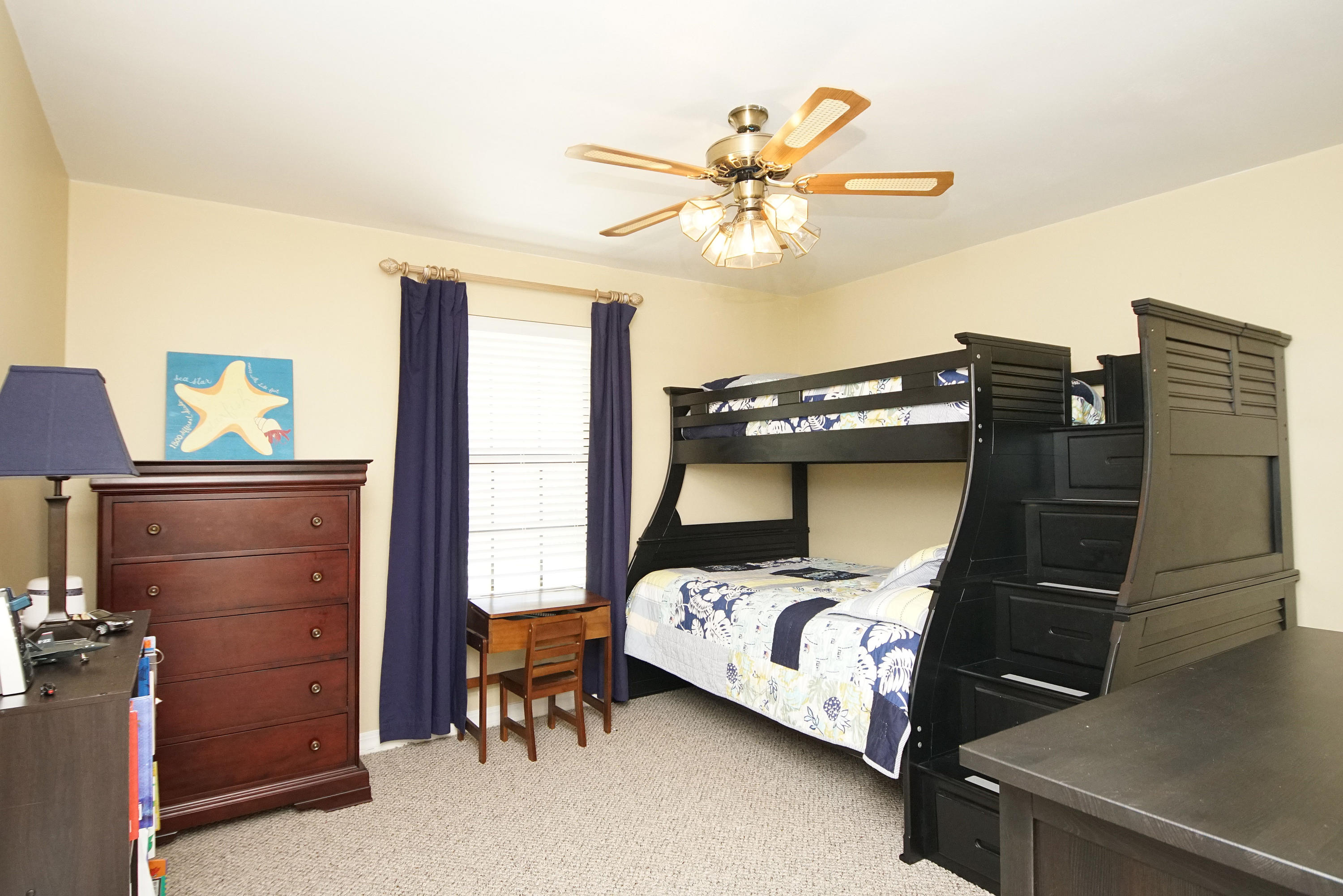 SLEEPY HOLLOW - Residential