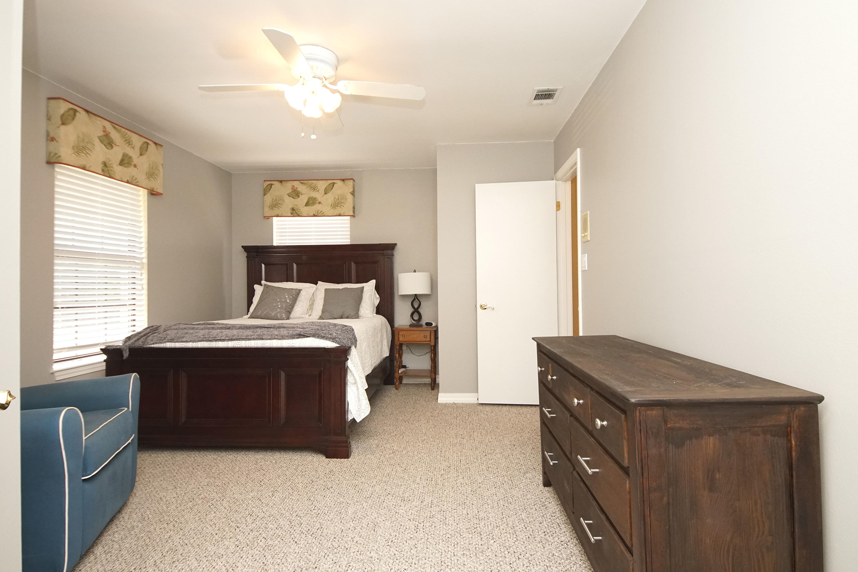 SLEEPY HOLLOW - Residential