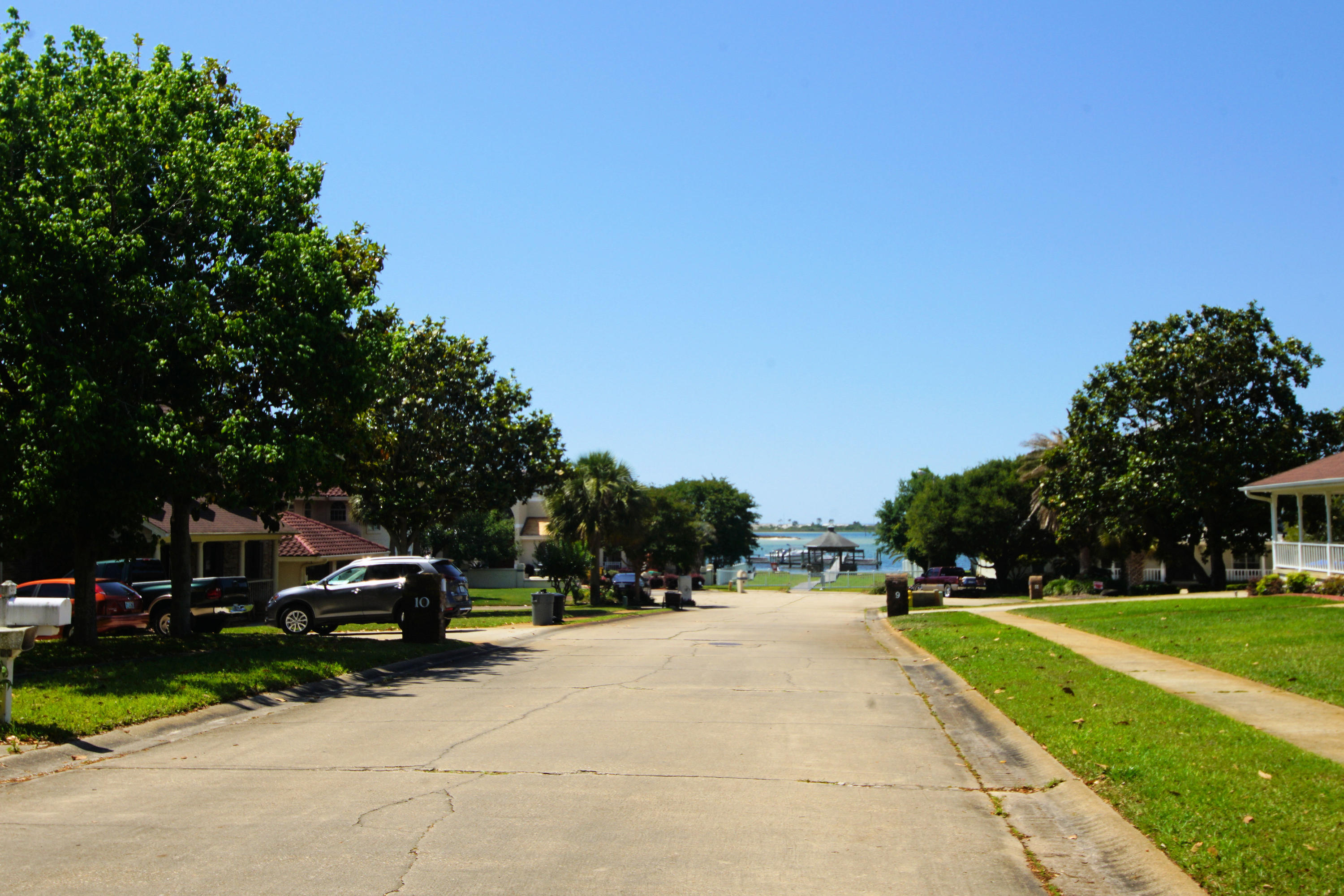 SLEEPY HOLLOW - Residential