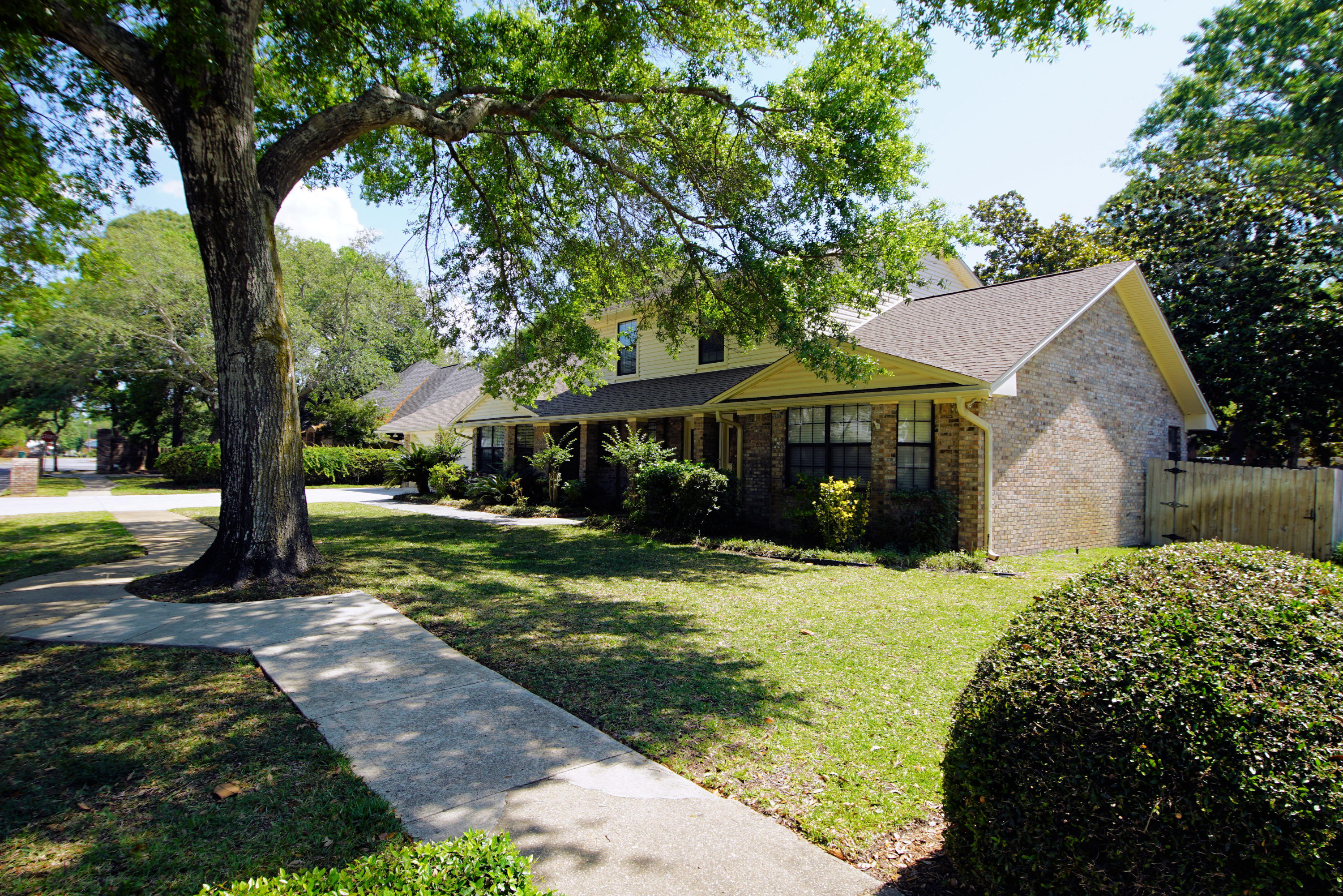 SLEEPY HOLLOW - Residential