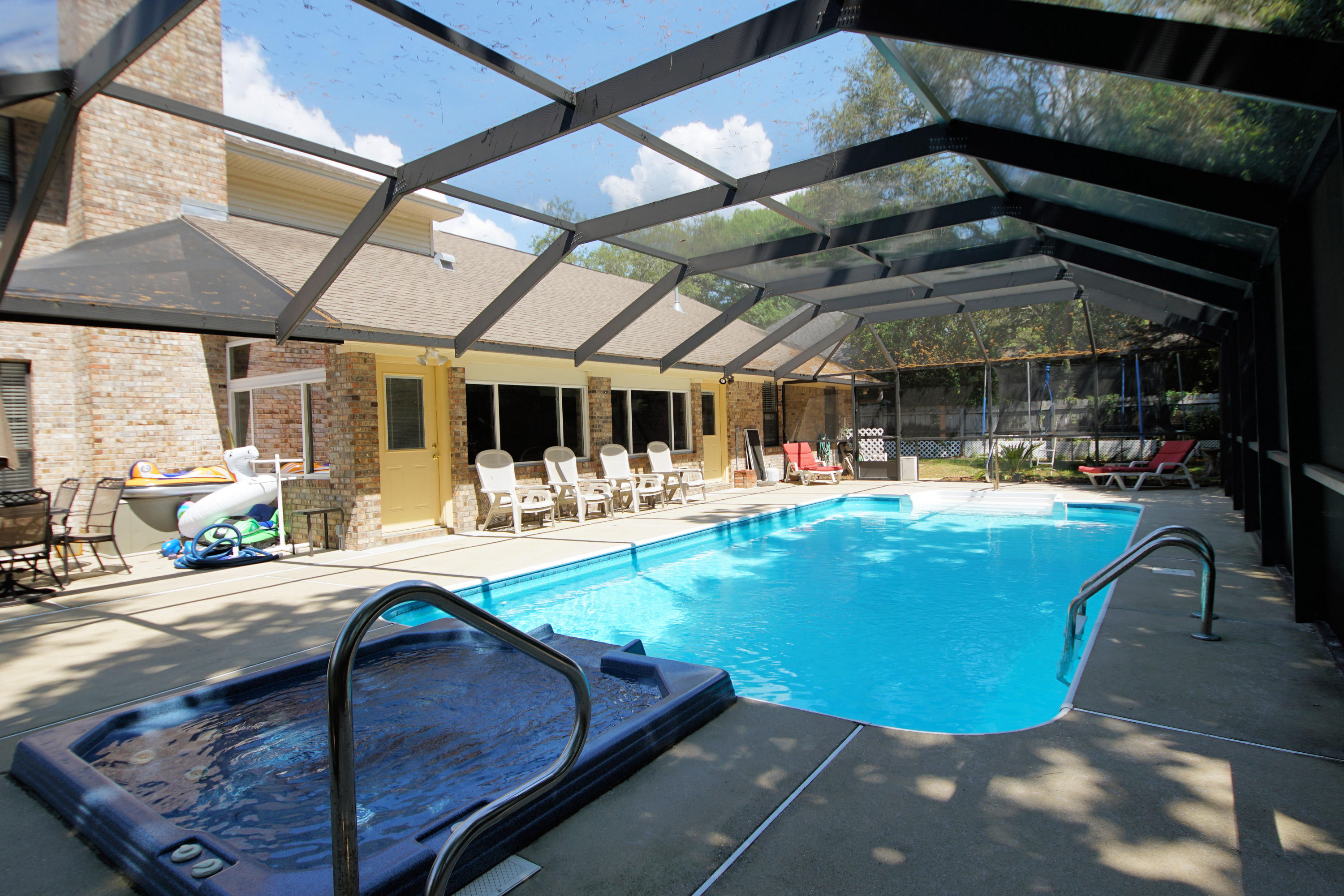 SLEEPY HOLLOW - Residential