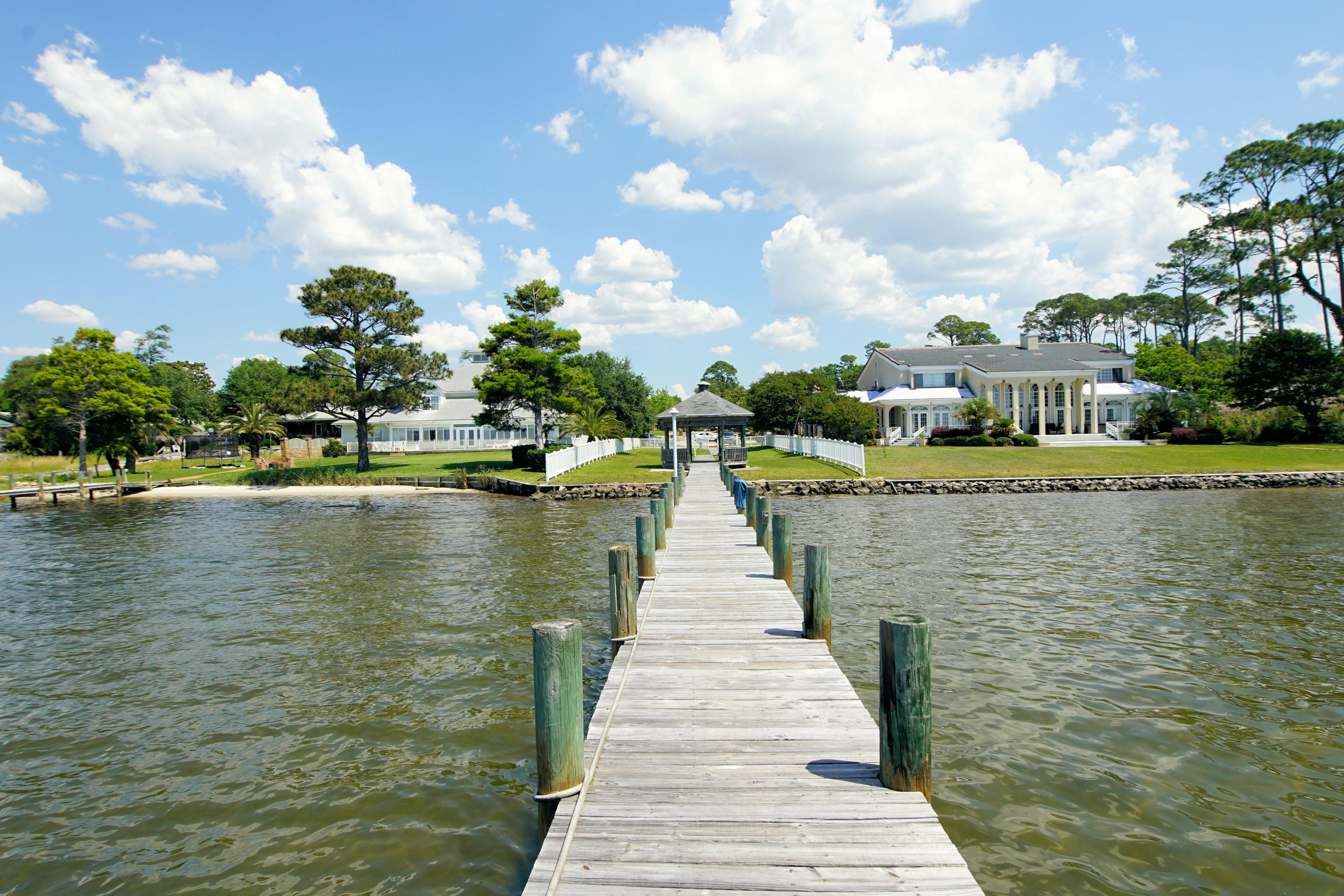 SLEEPY HOLLOW - Residential