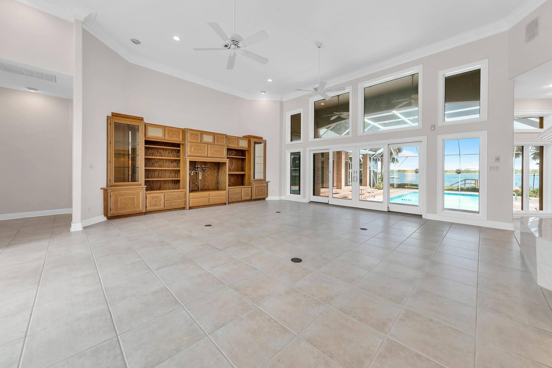 PARISH POINT - Residential