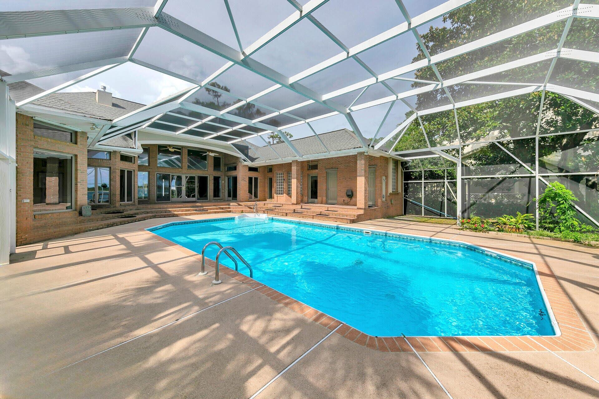 PARISH POINT - Residential