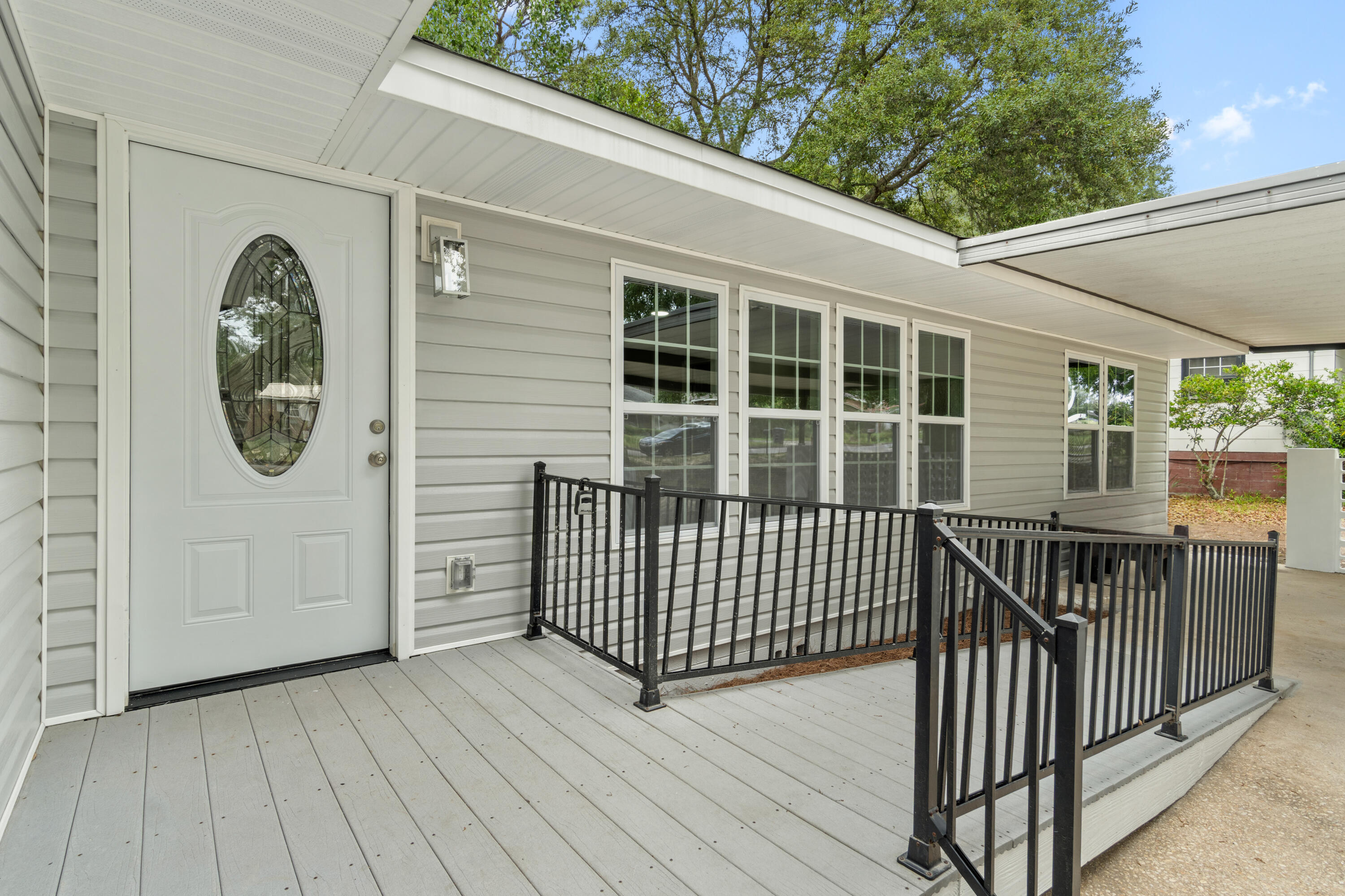 EDGE MANOR - Residential