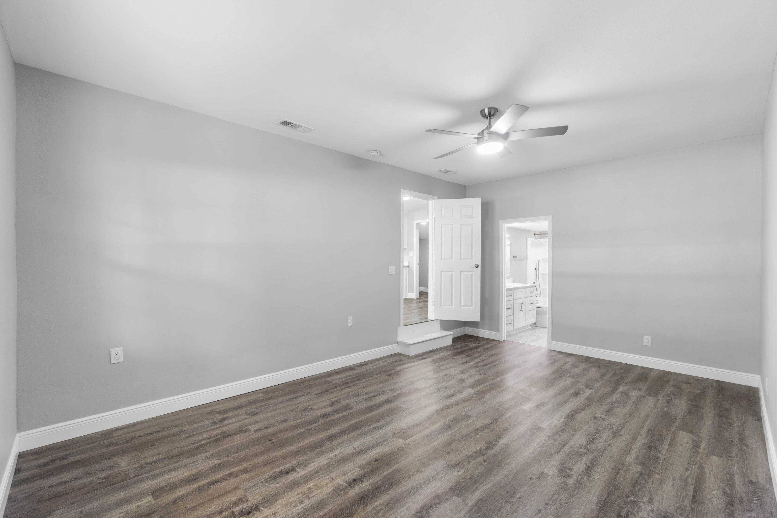 EDGE MANOR - Residential