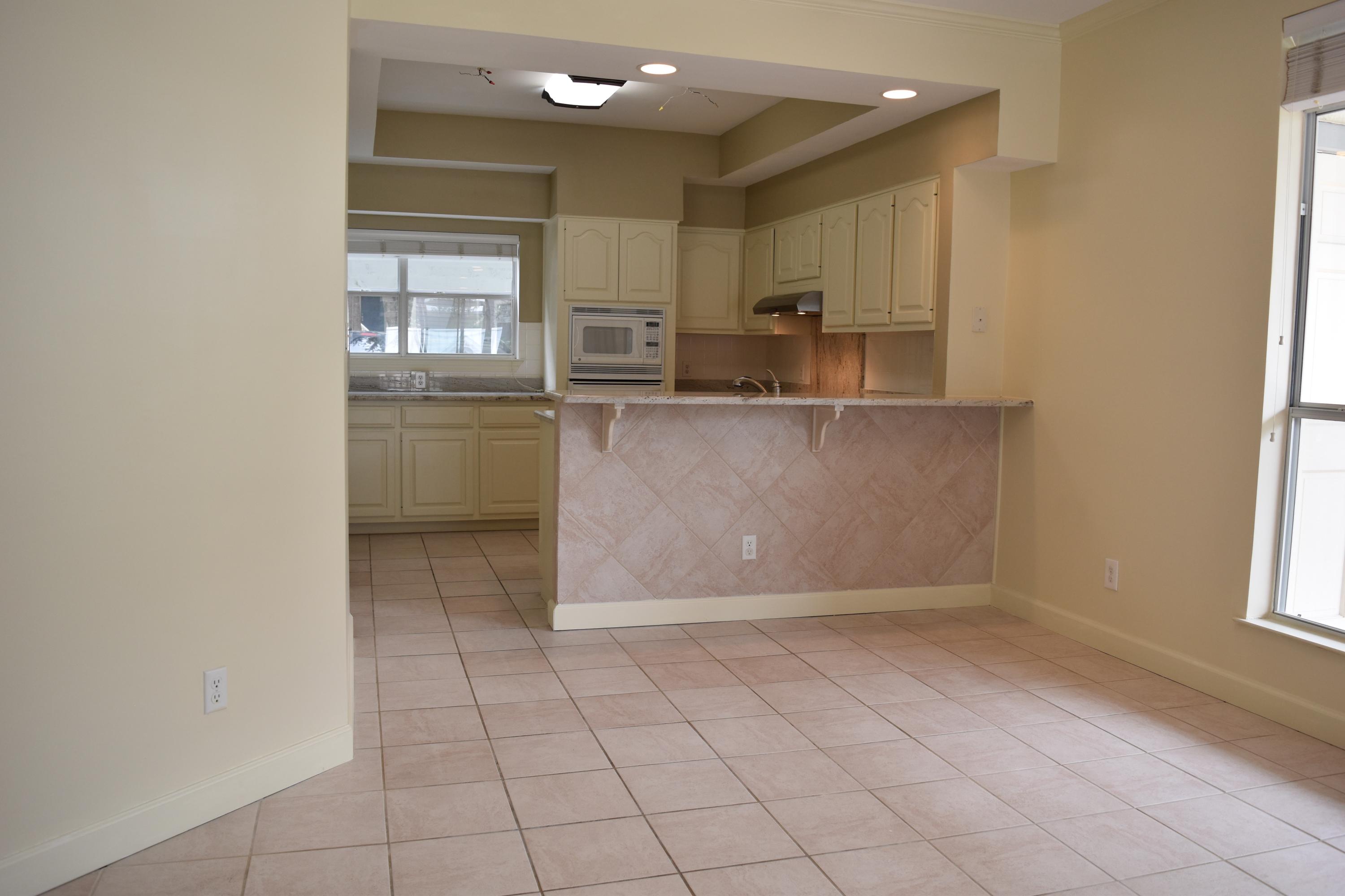 HIDDEN DUNES BEACH VILLAS - Residential