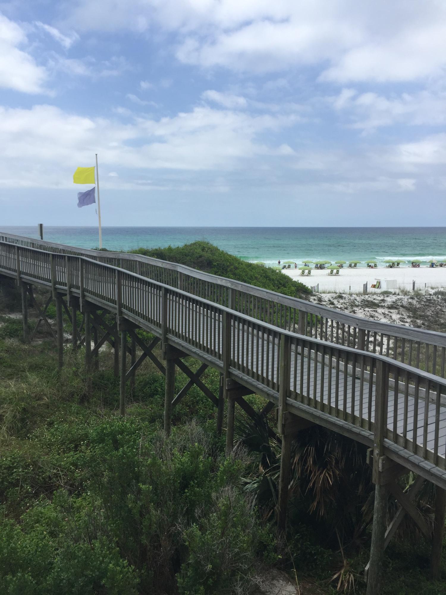 HIDDEN DUNES BEACH VILLAS - Residential