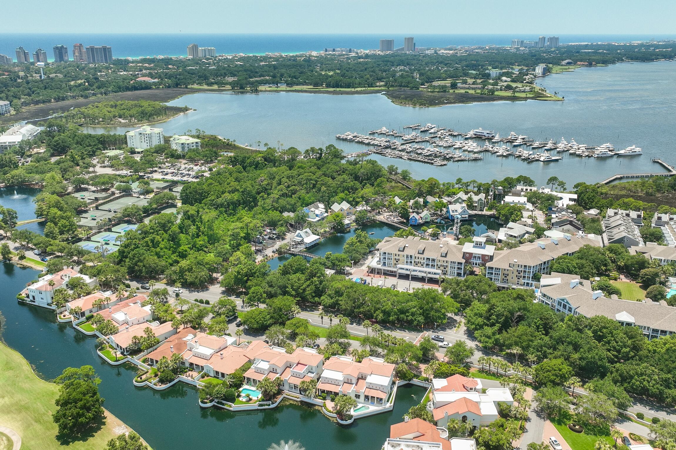 FOUNTAINS AT SANDESTIN - Residential