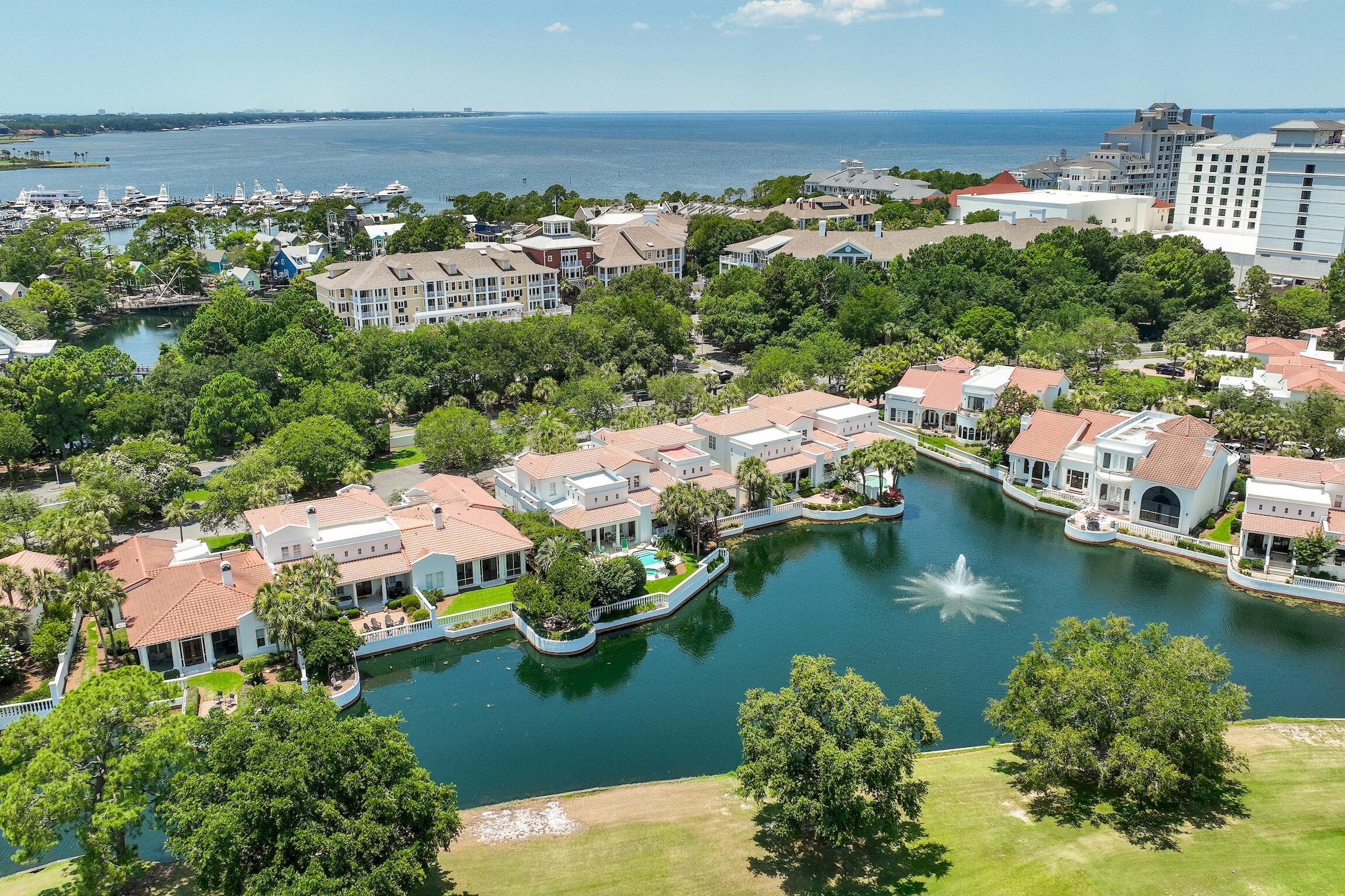 FOUNTAINS AT SANDESTIN - Residential