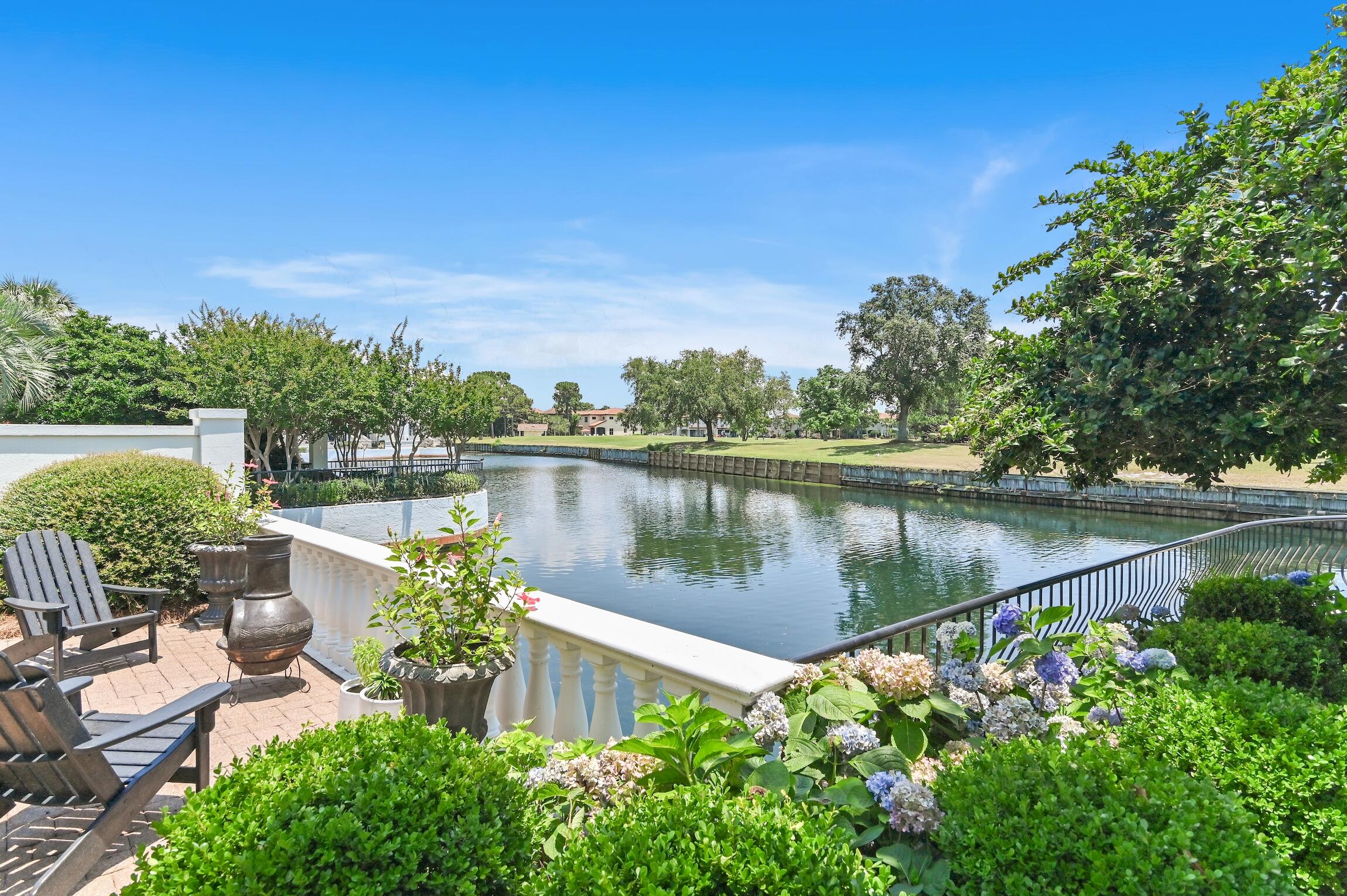 FOUNTAINS AT SANDESTIN - Residential