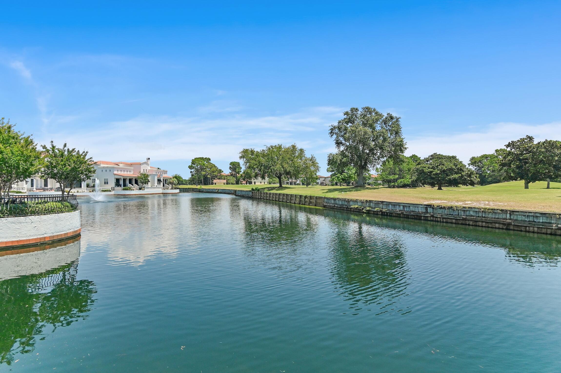 FOUNTAINS AT SANDESTIN - Residential