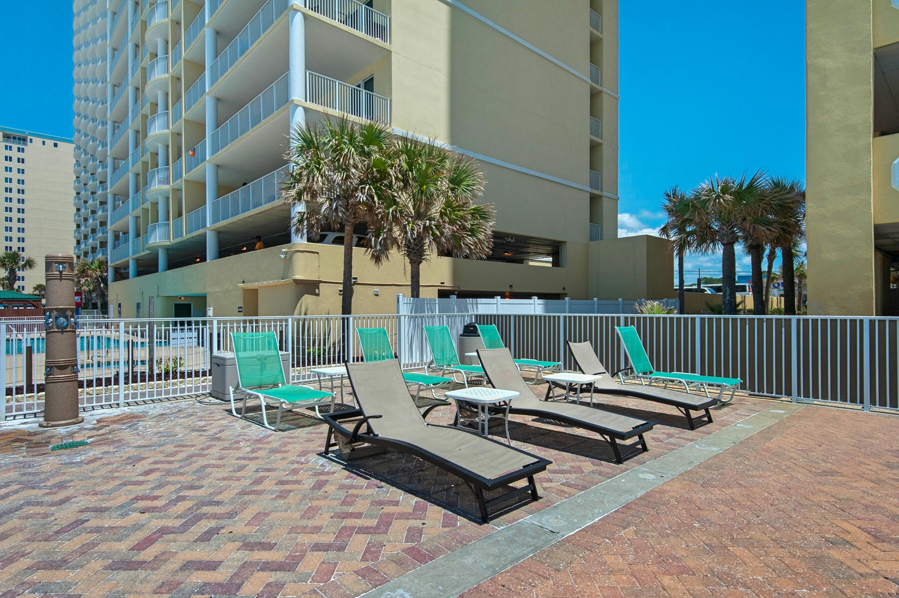 Twin Palms - Residential