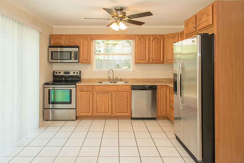 WOODLAND PARK ESTATES - Residential Lease