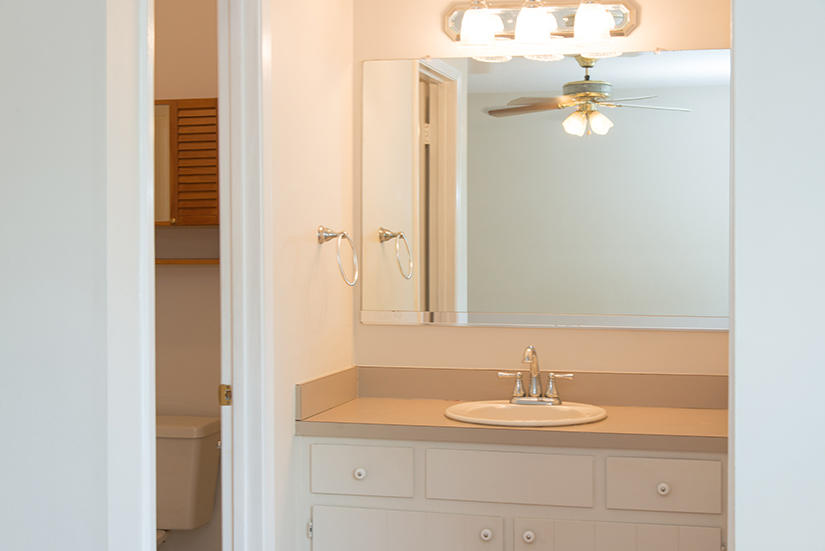 WOODLAND PARK ESTATES - Residential Lease