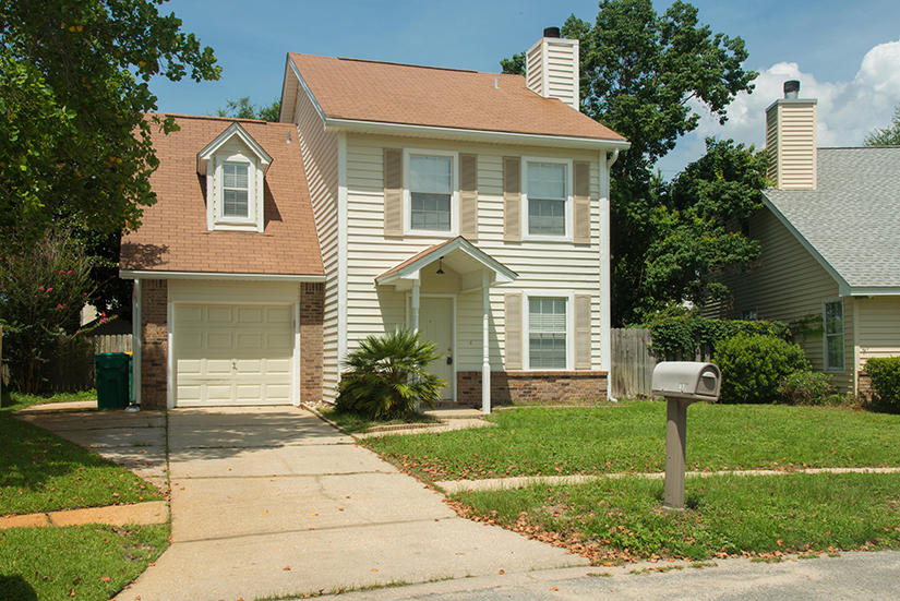 WOODLAND PARK ESTATES - Residential Lease