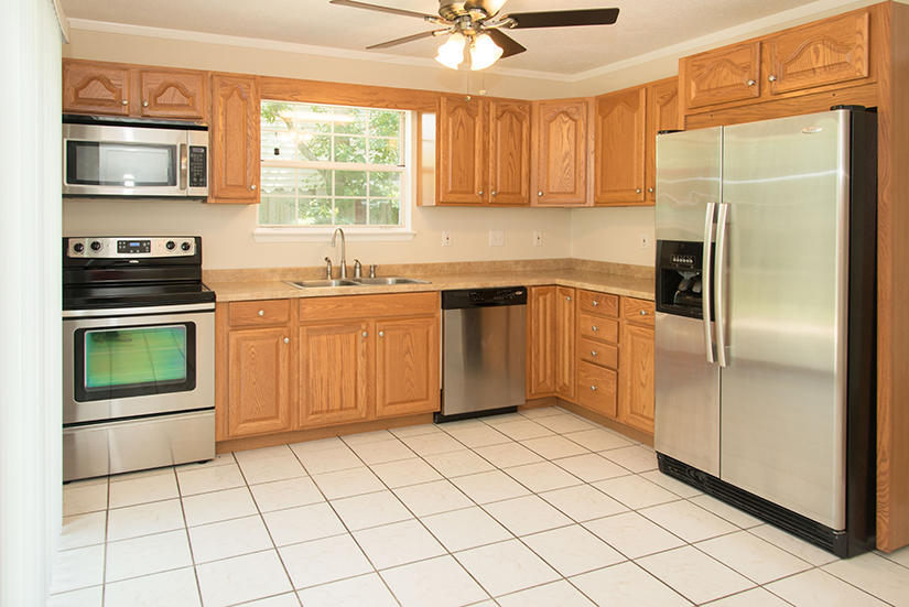 WOODLAND PARK ESTATES - Residential Lease