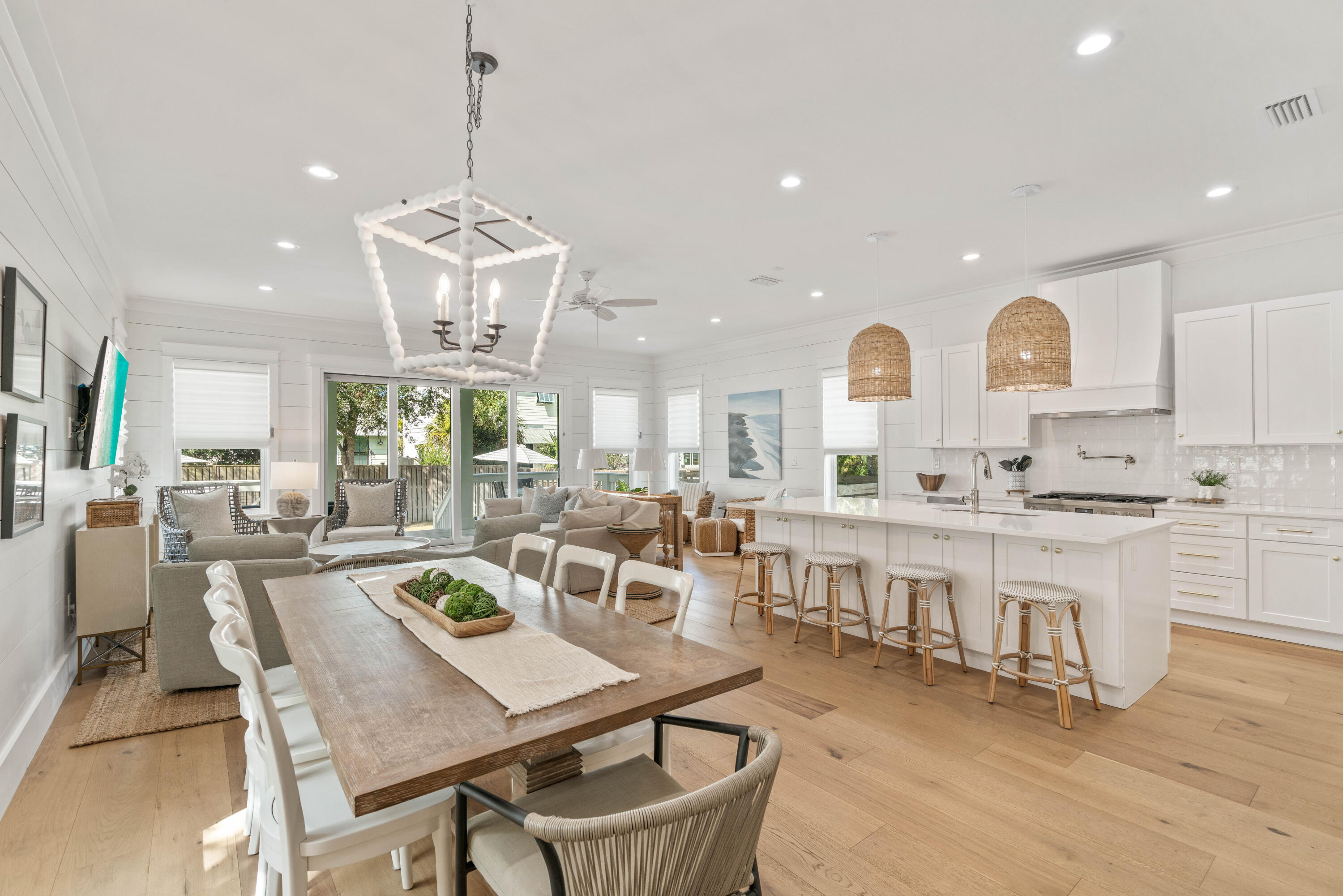 EASTERN LAKE S/D - Residential