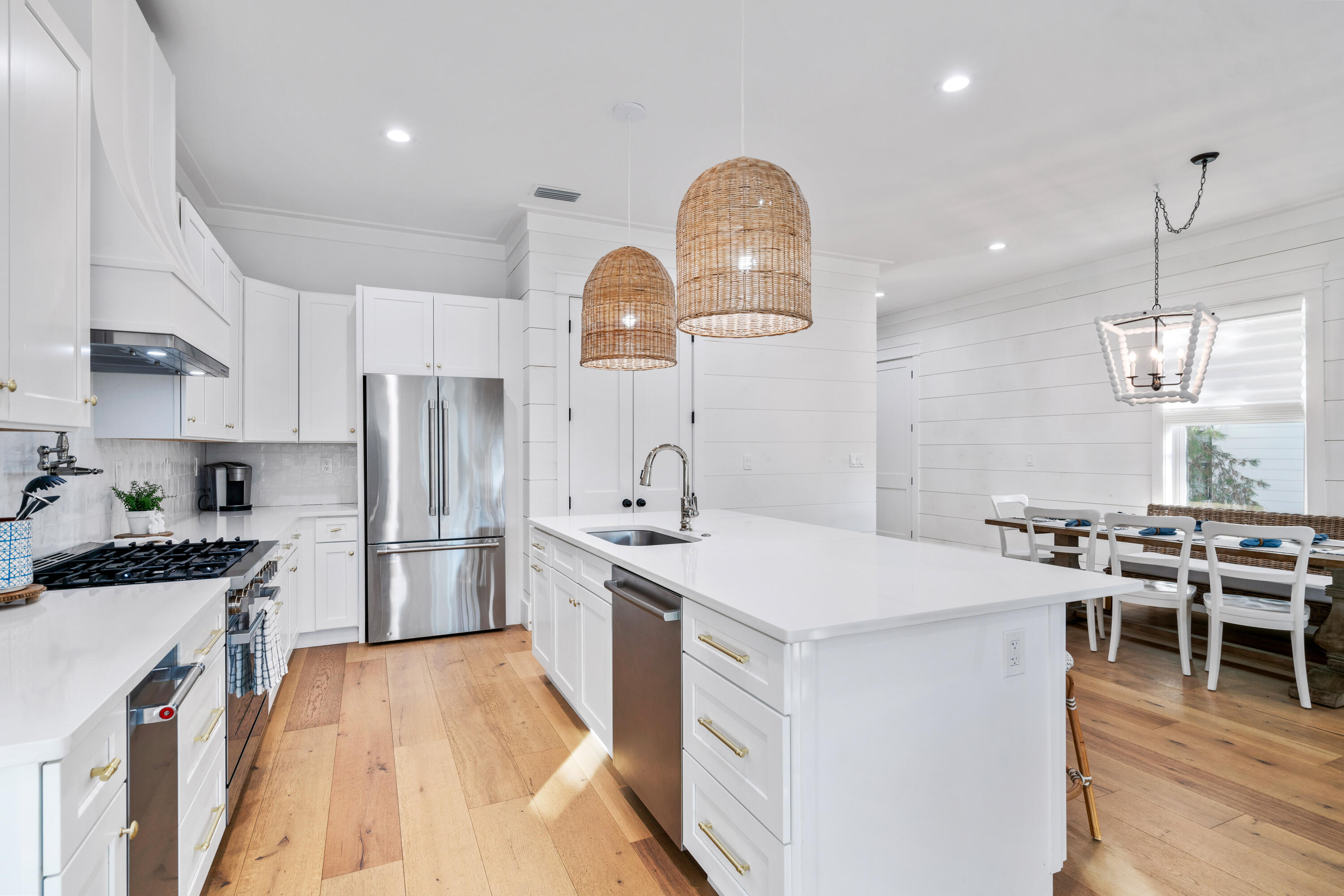 EASTERN LAKE S/D - Residential