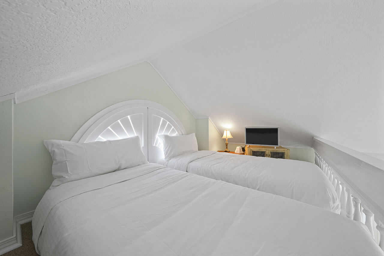 Miramar Beach, Florida 32550, United States, 3 Bedrooms Bedrooms, ,3 BathroomsBathrooms,Residential,Active,44595