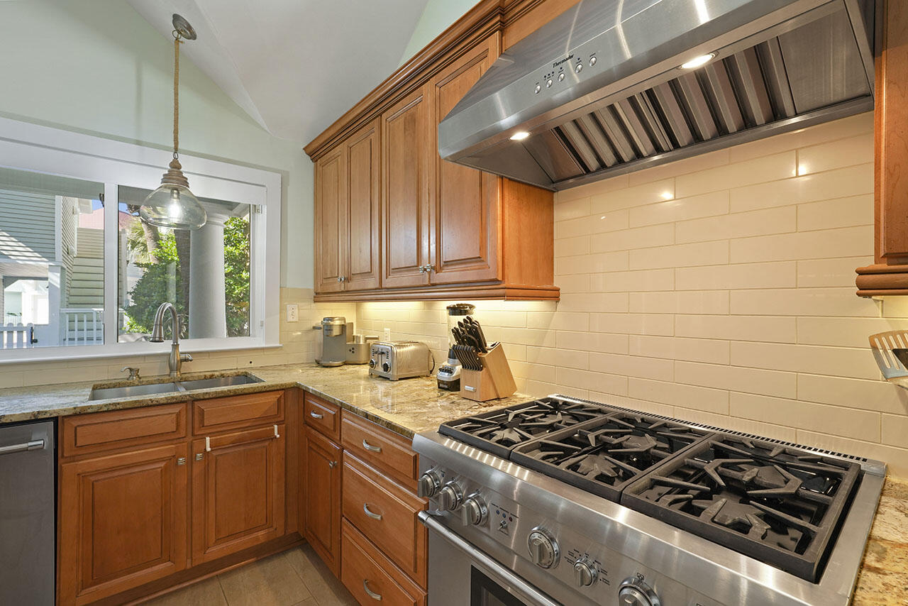 Miramar Beach, Florida 32550, United States, 3 Bedrooms Bedrooms, ,3 BathroomsBathrooms,Residential,Active,44595