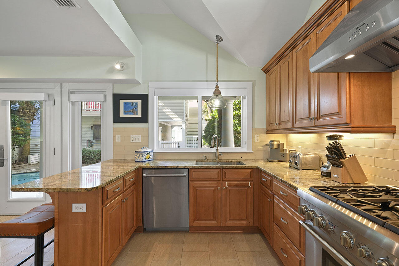 Miramar Beach, Florida 32550, United States, 3 Bedrooms Bedrooms, ,3 BathroomsBathrooms,Residential,Active,44595