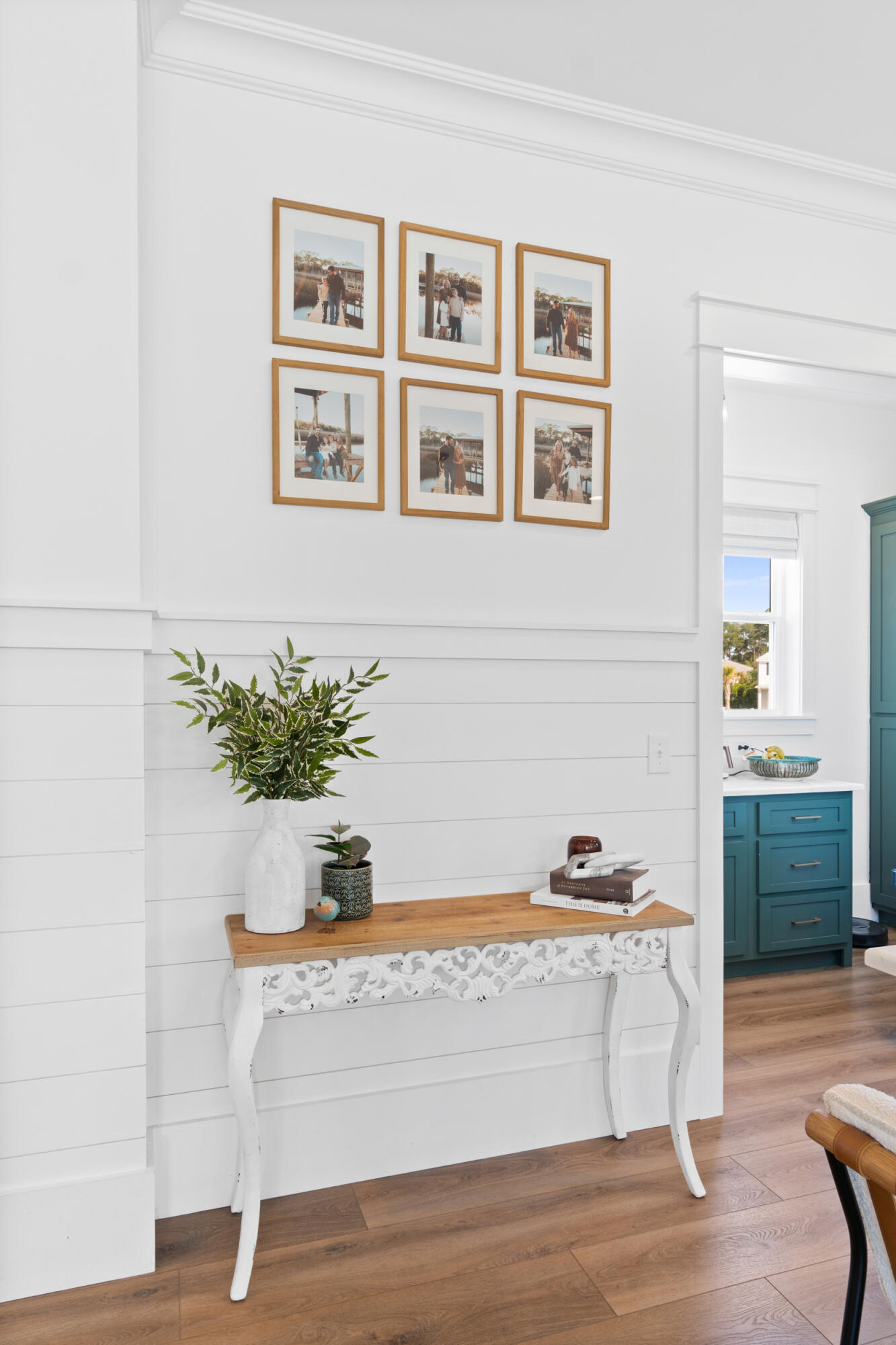 DAXTON ON THE BAY - Residential