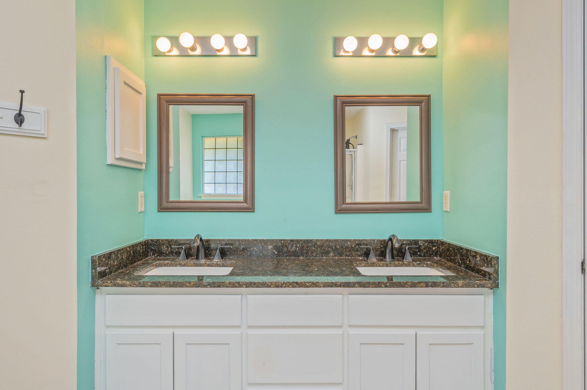 SILVER OAKS PH 2 - Residential Lease