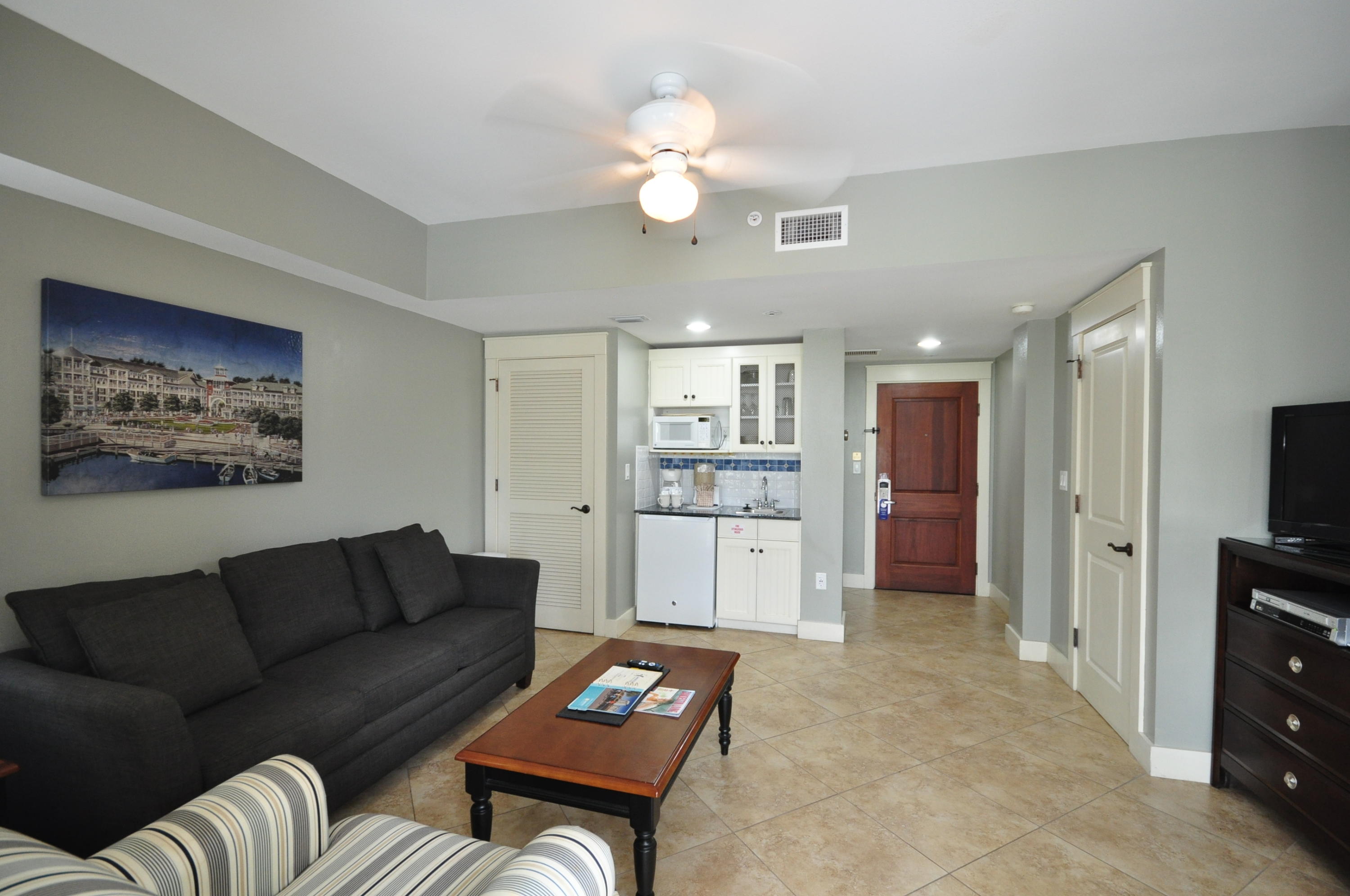 OBSERVATION POINT - Residential Lease