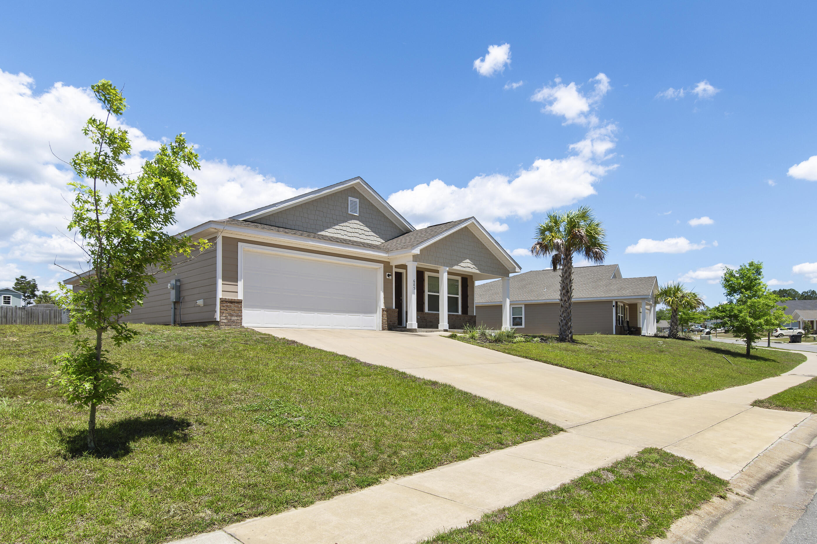 CROSS CREEK - Residential