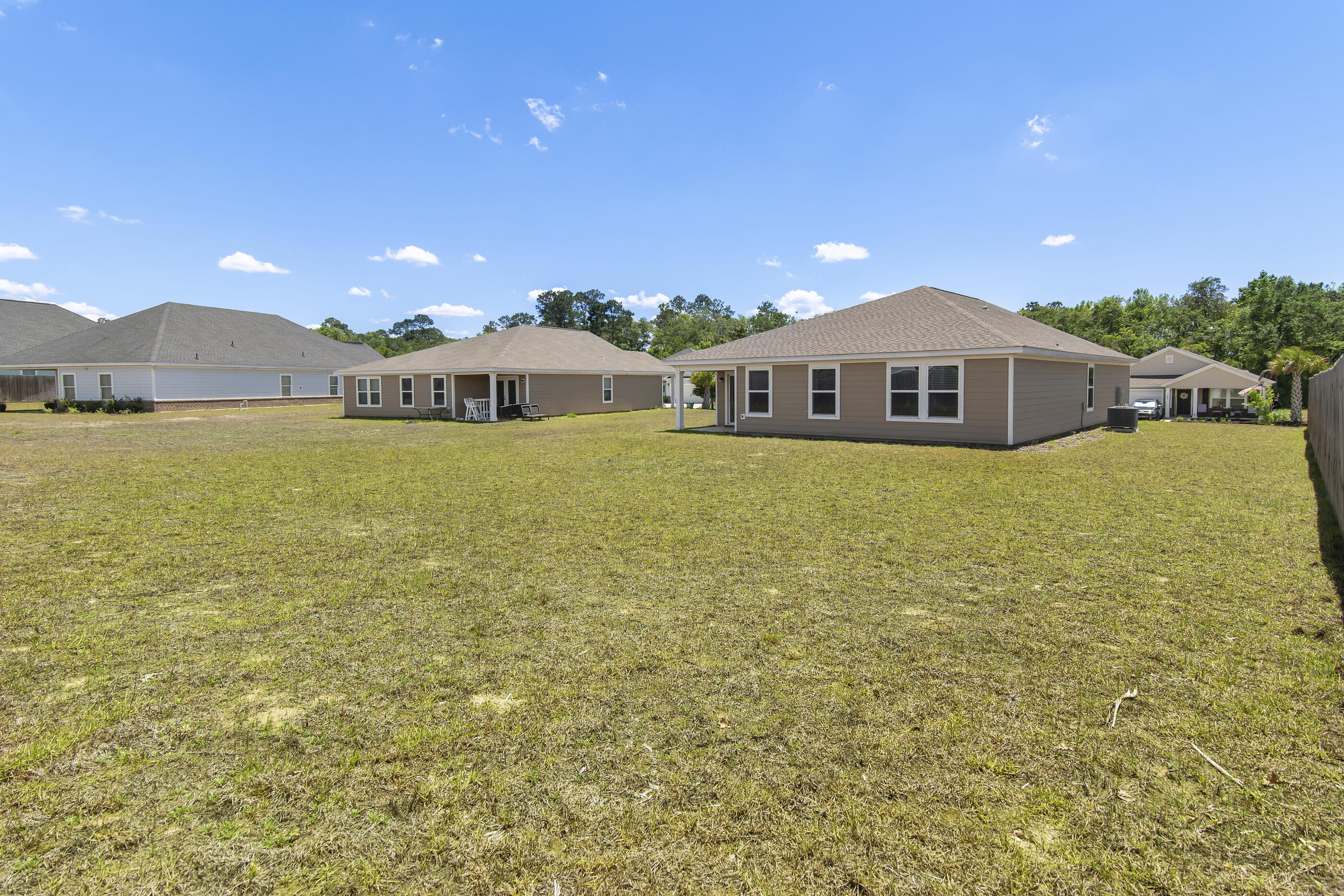 CROSS CREEK - Residential